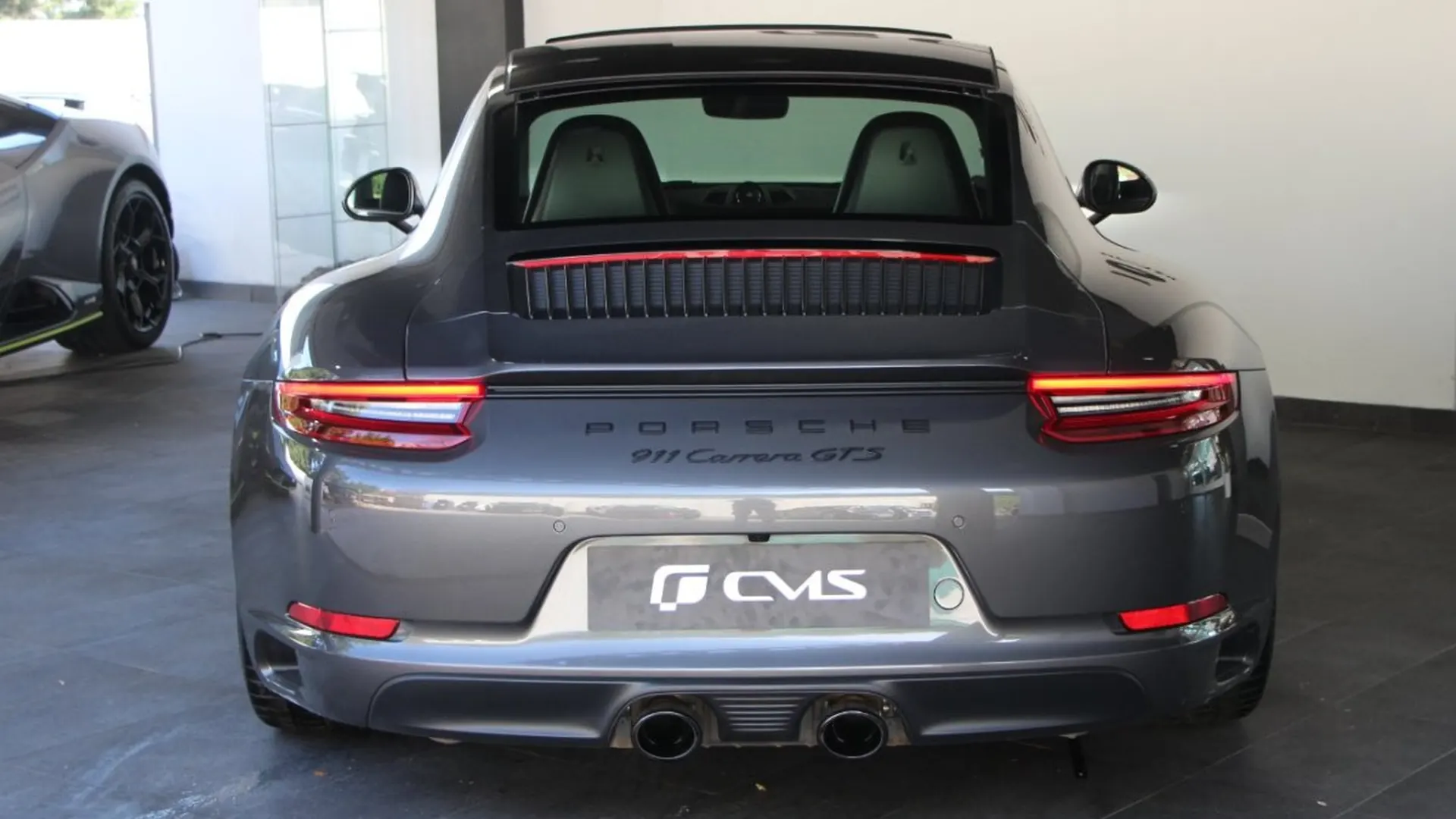 Porsche 911 — photo 8