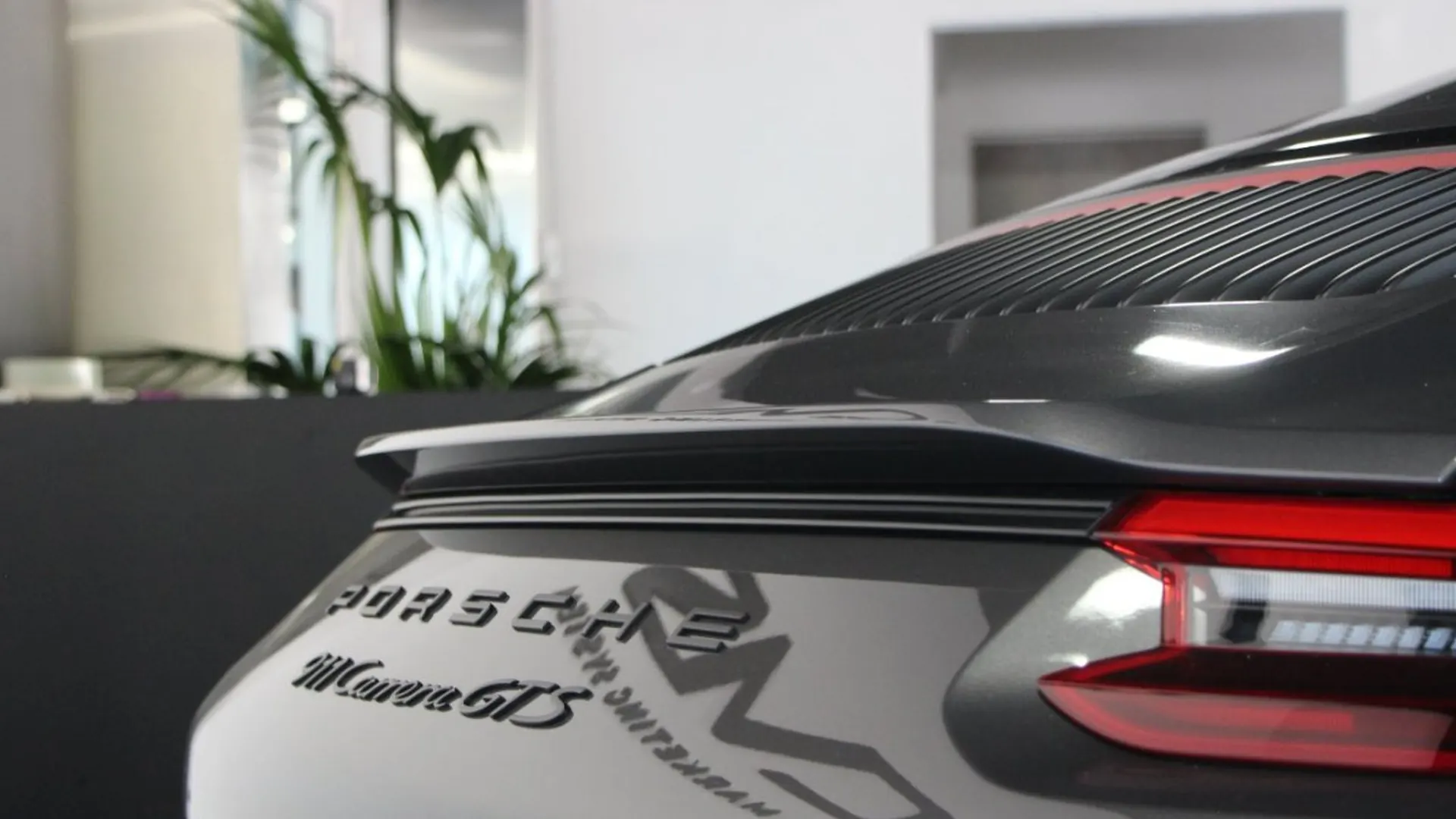 Porsche 911 — photo 5