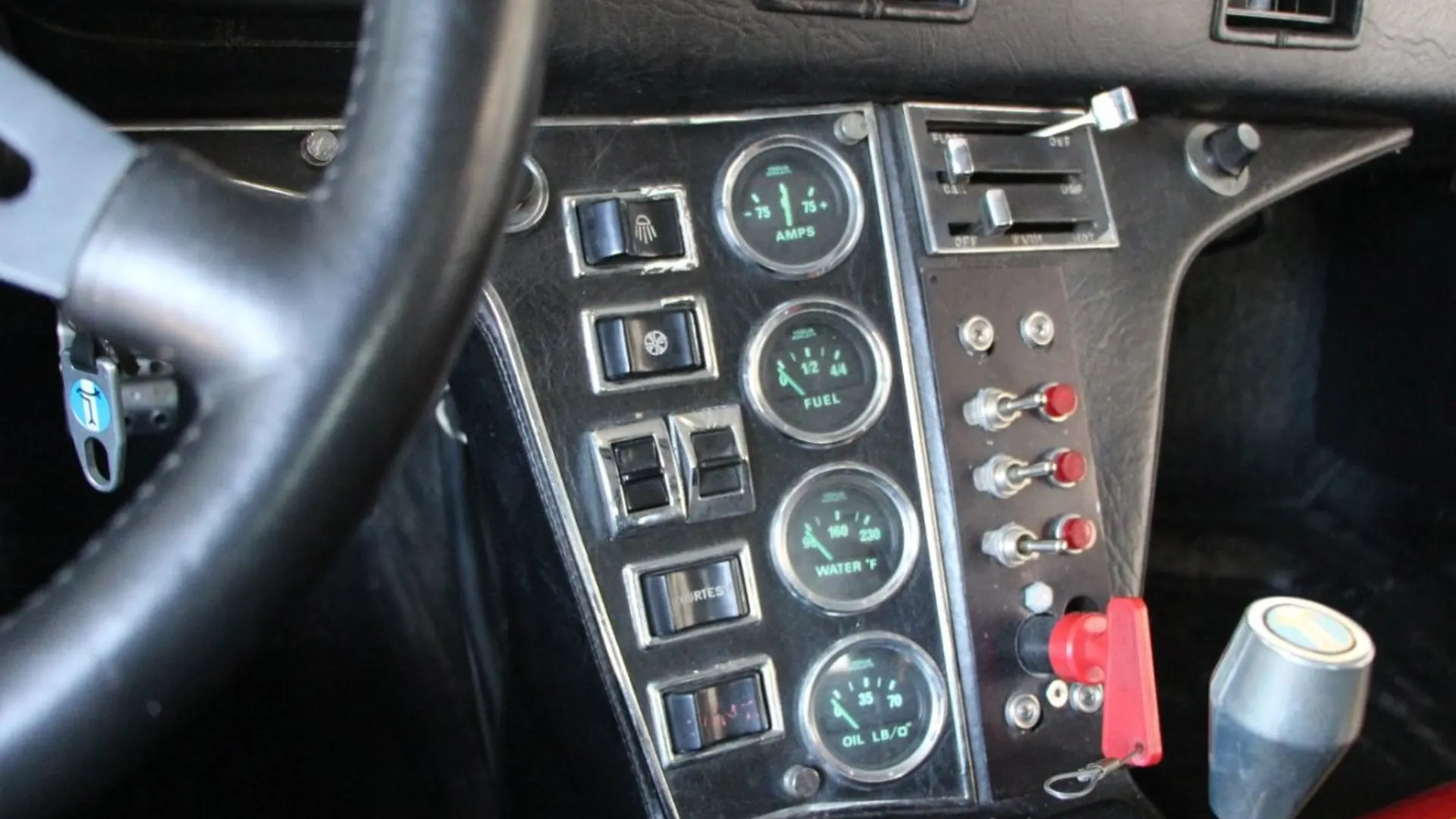 De Tomaso — photo 14