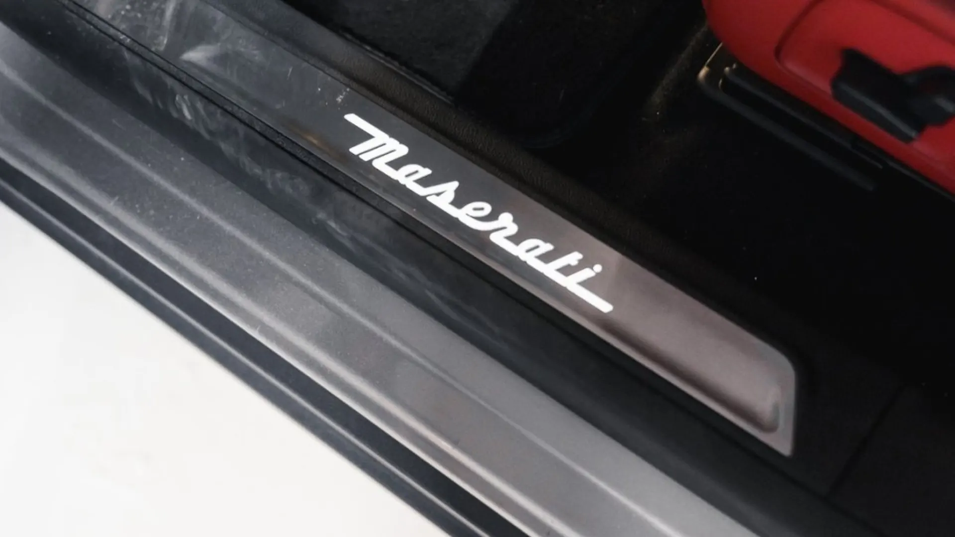 Maserati Levante — photo 23