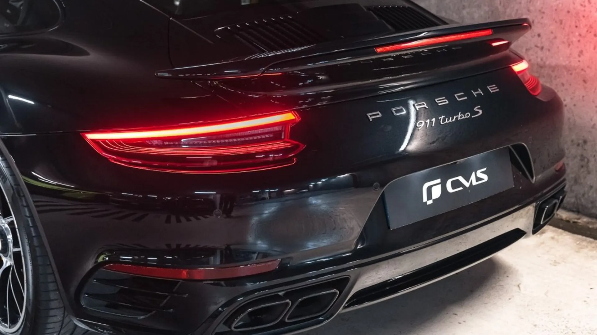 Porsche 911 — photo 16