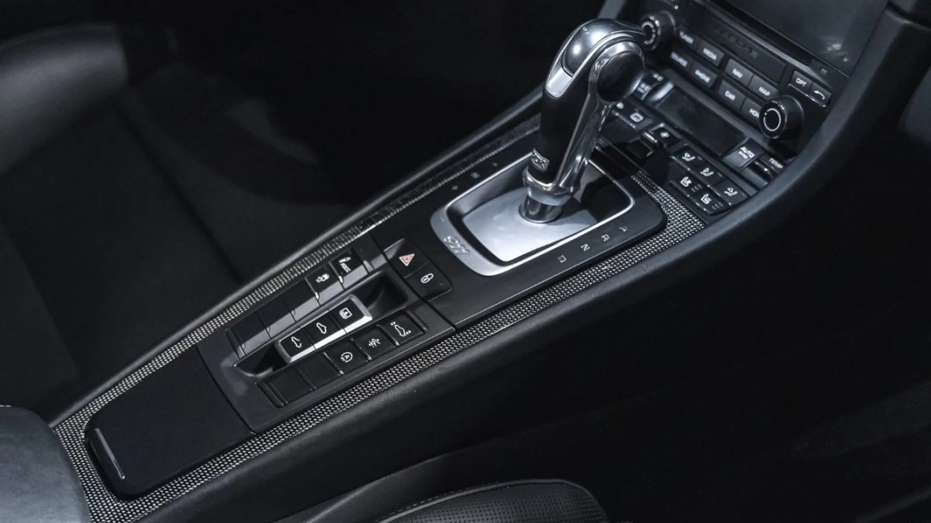 Porsche 911 — photo 37