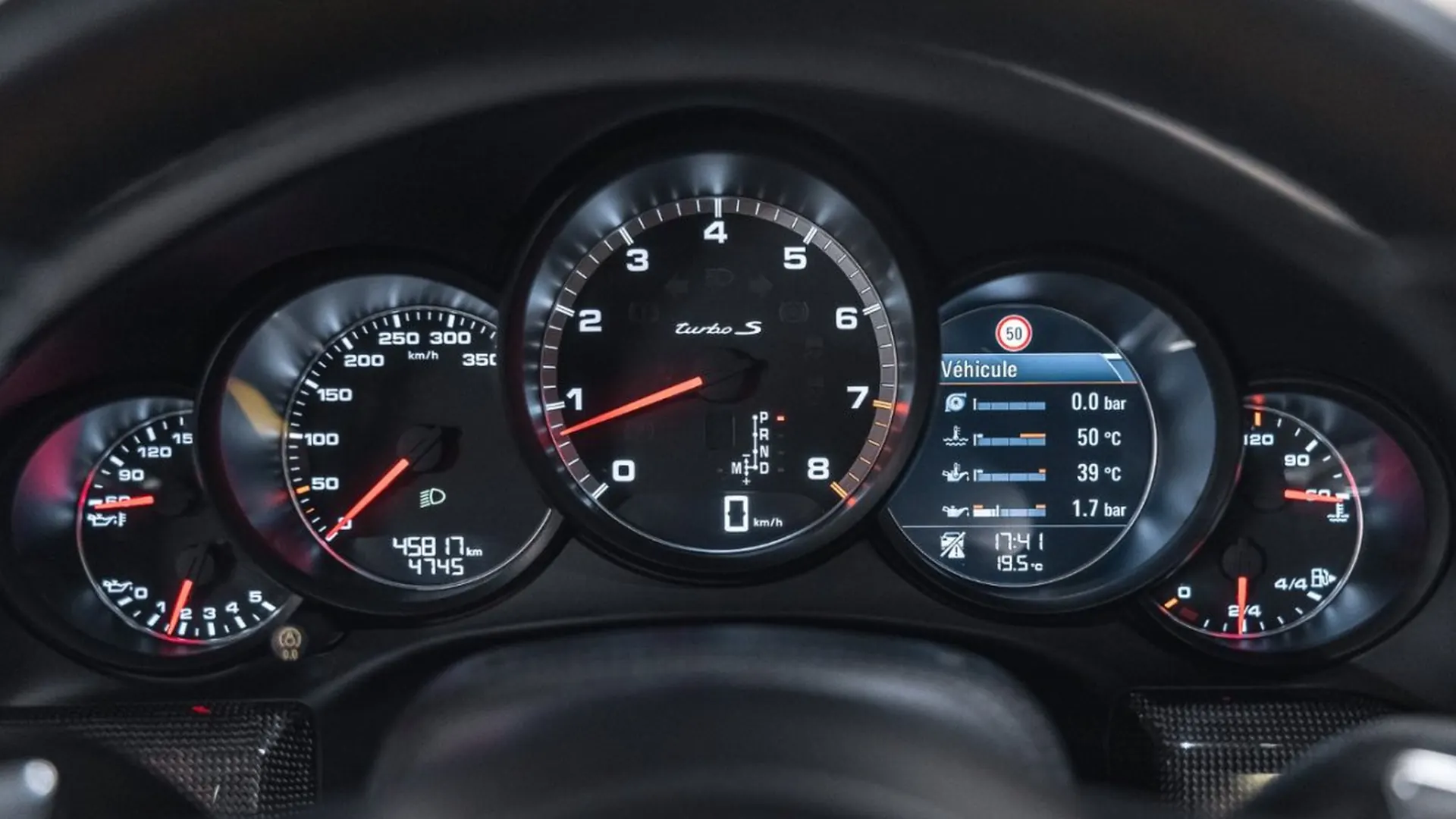 Porsche 911 — photo 32