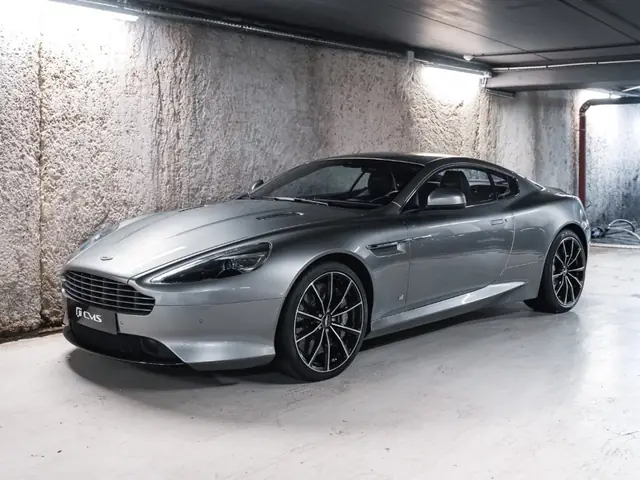 Aston Martin DB9