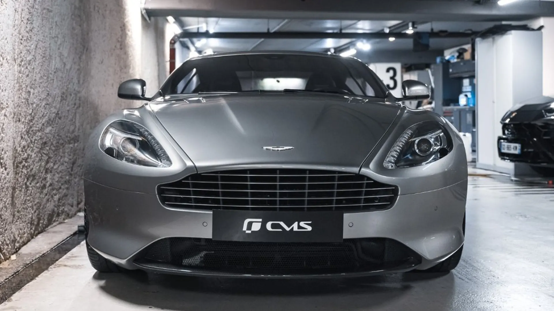 Aston Martin DB9 — photo 2
