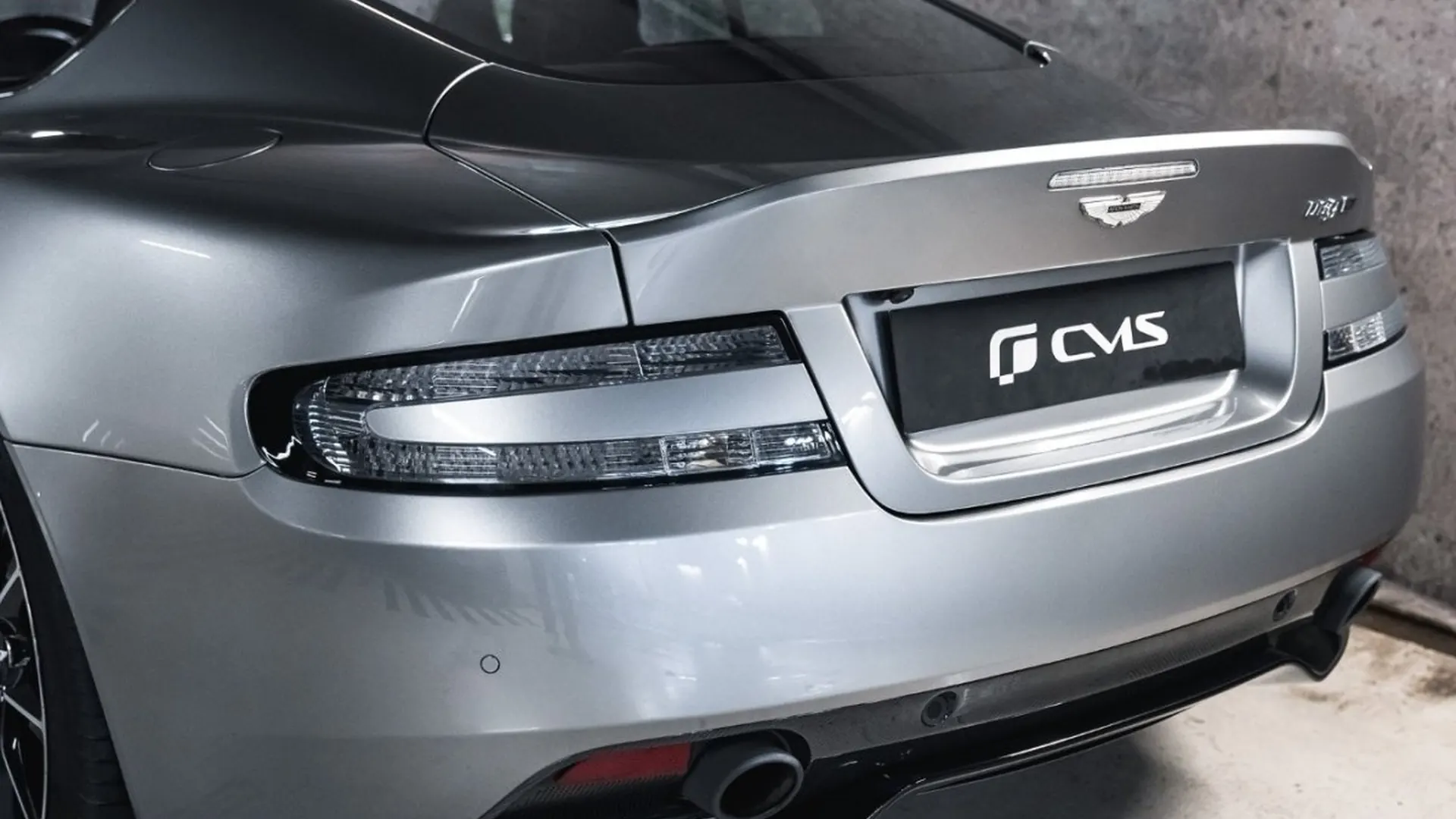Aston Martin DB9 — photo 14