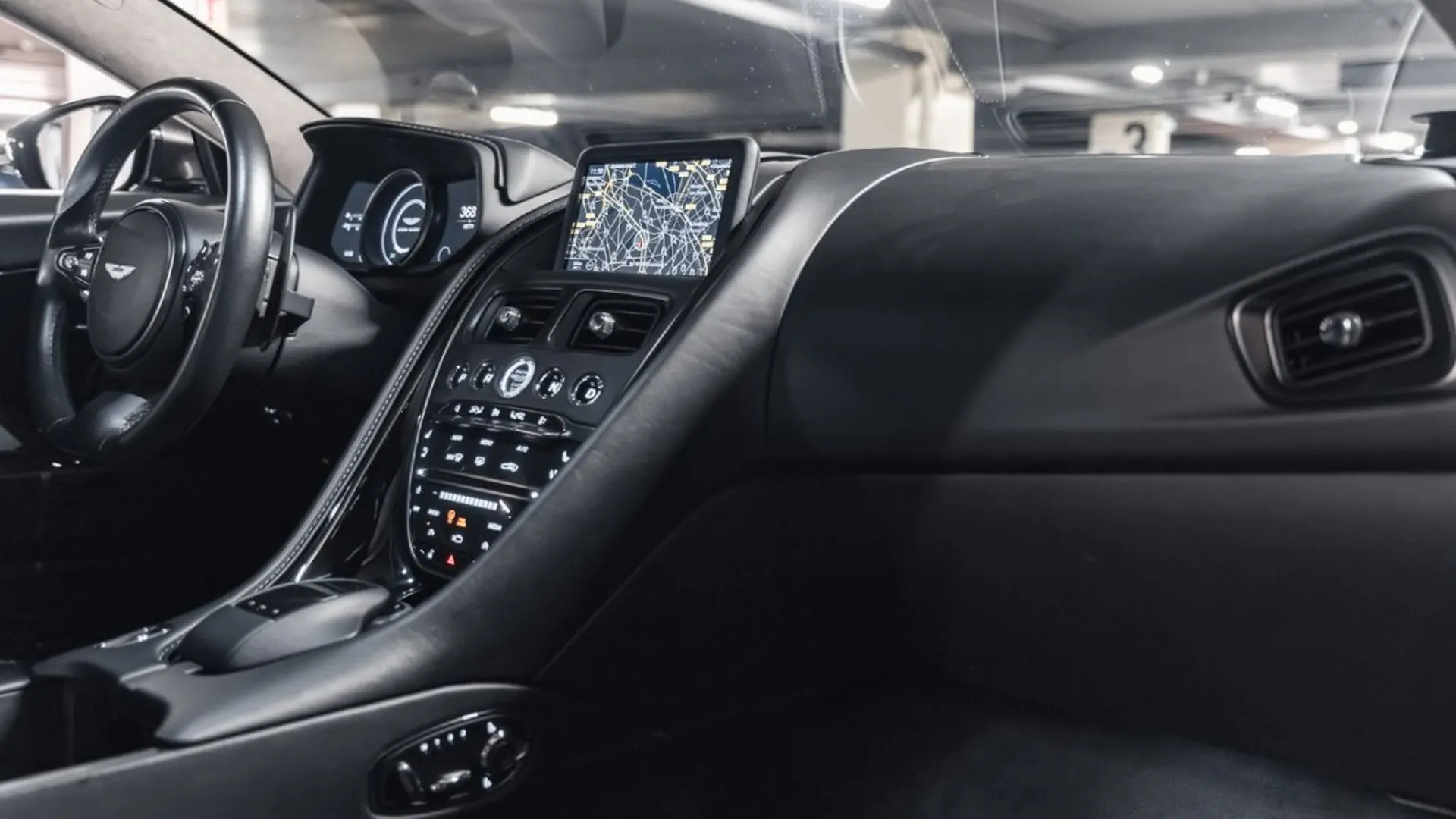 Aston Martin DB11 — photo 39