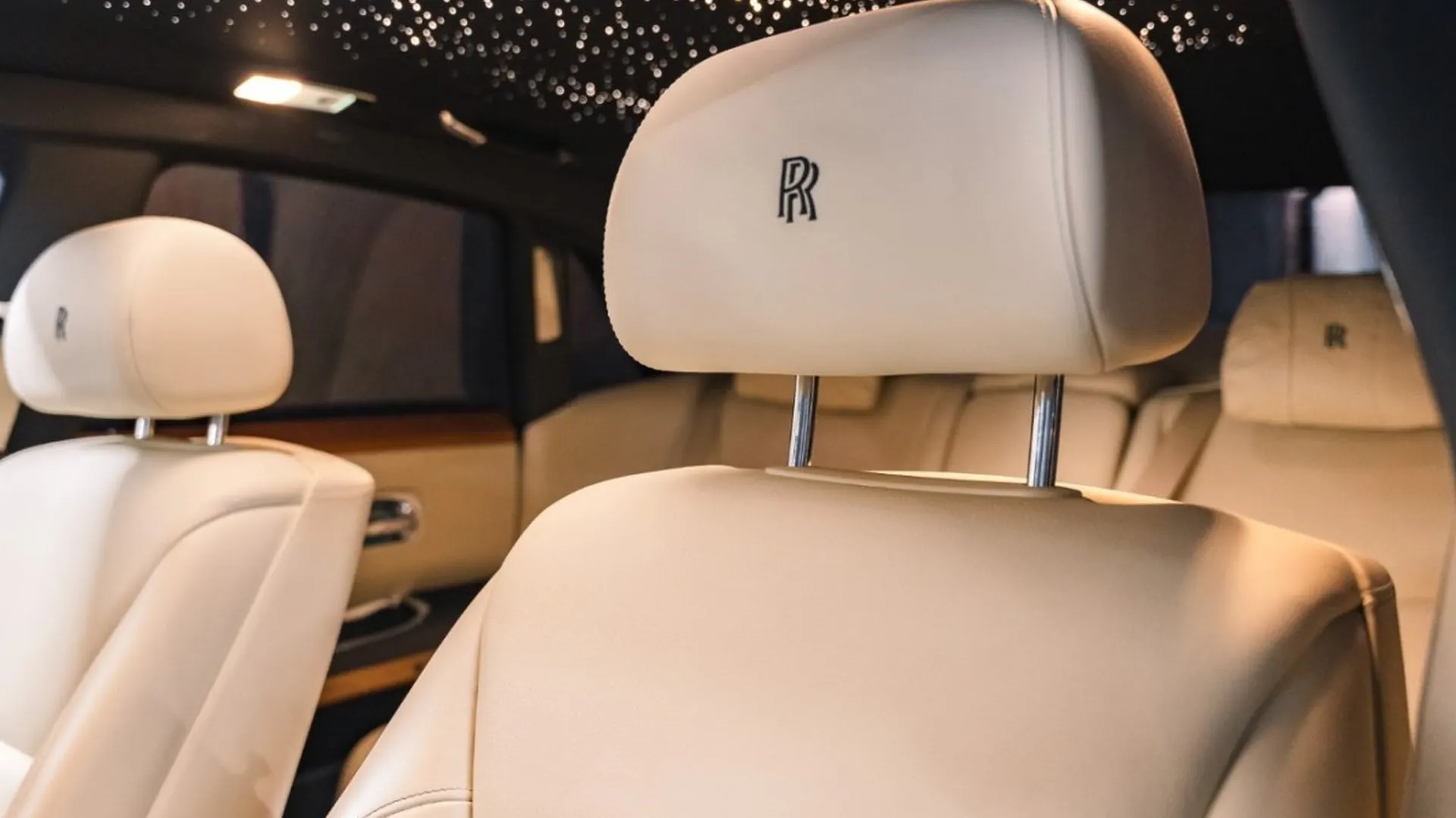 Rolls-Royce Ghost — photo 27