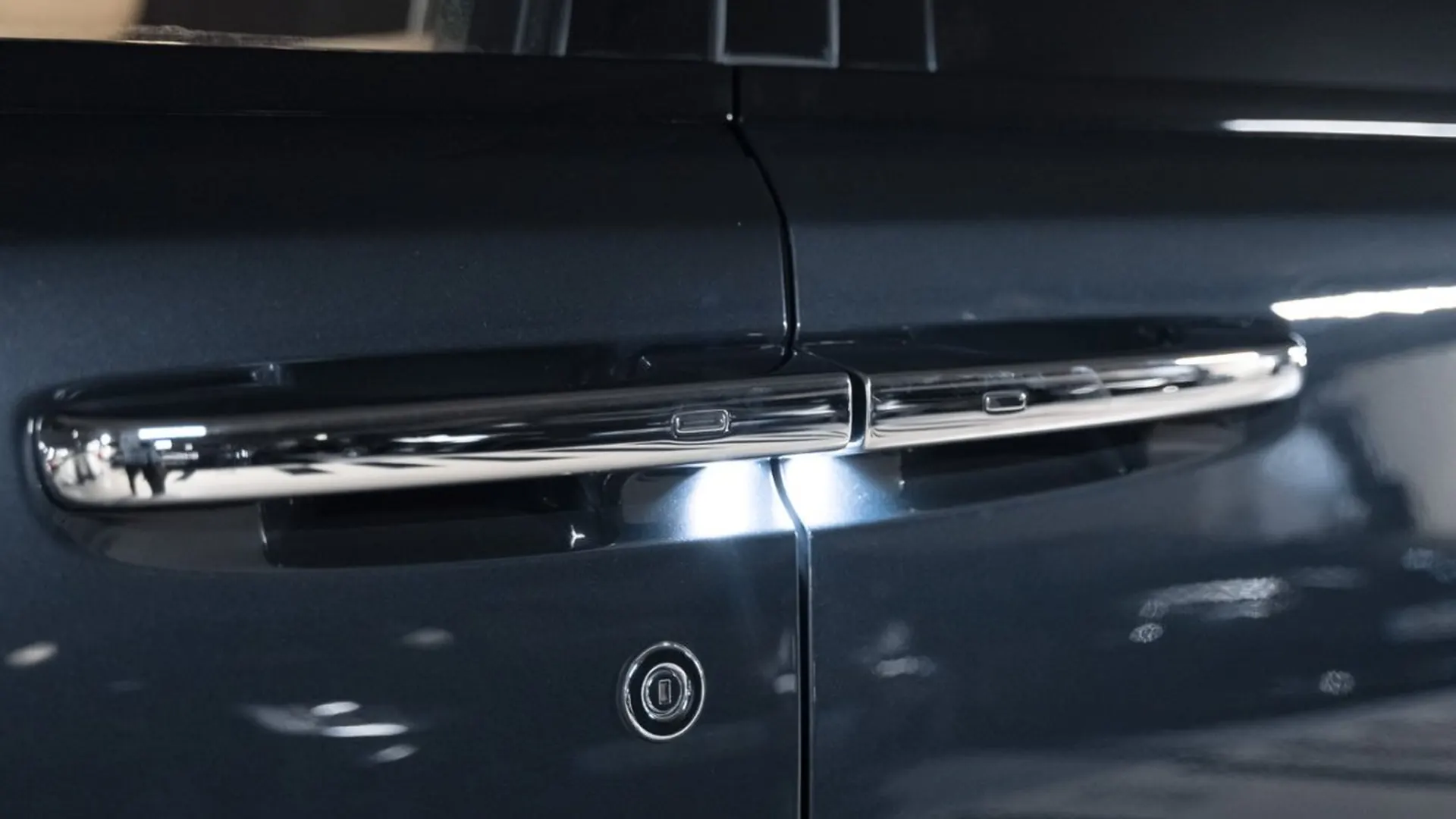 Rolls-Royce Ghost — photo 8