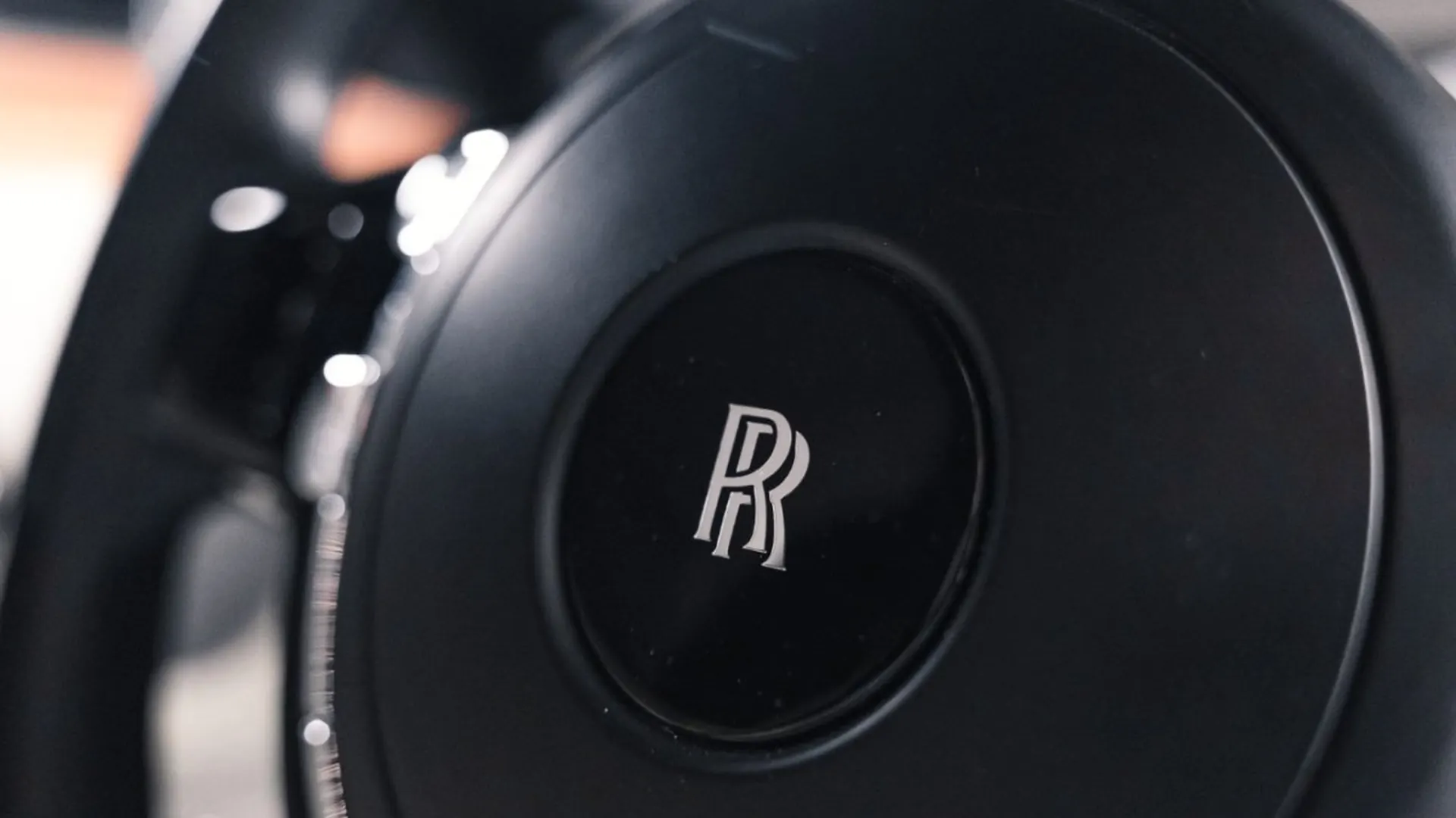 Rolls-Royce Ghost — photo 33