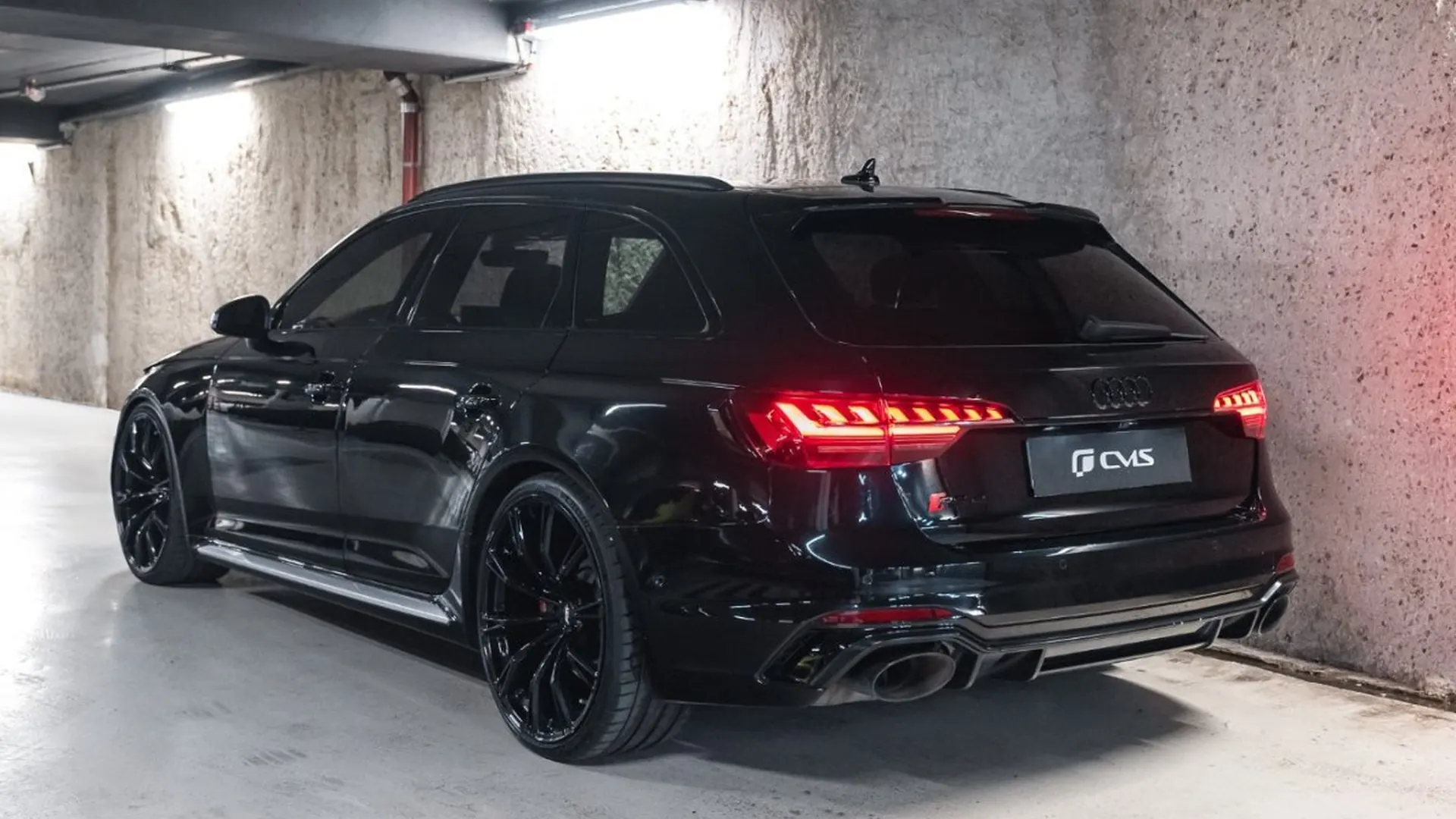 Audi RS4 — photo 13