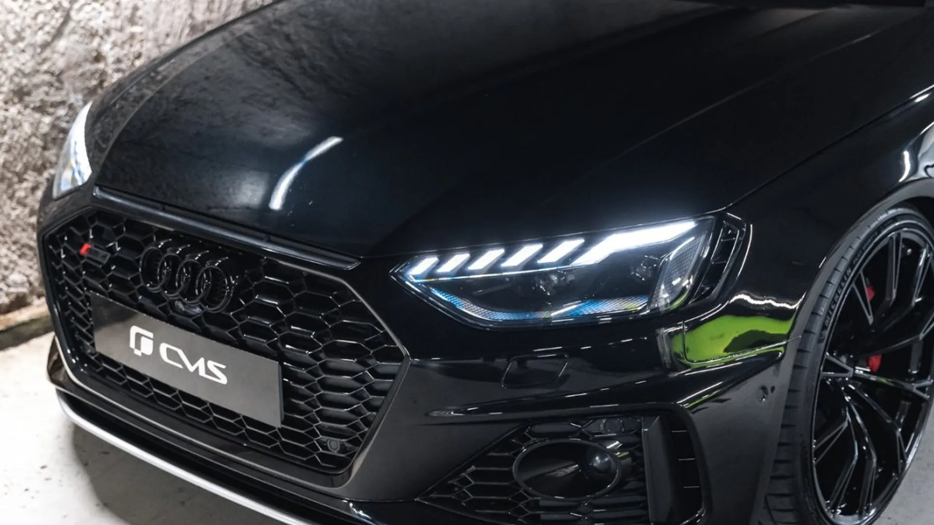 Audi RS4 — photo 4