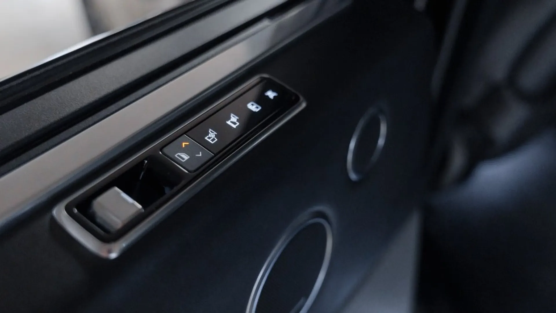 Land Rover Range Rover — photo 38