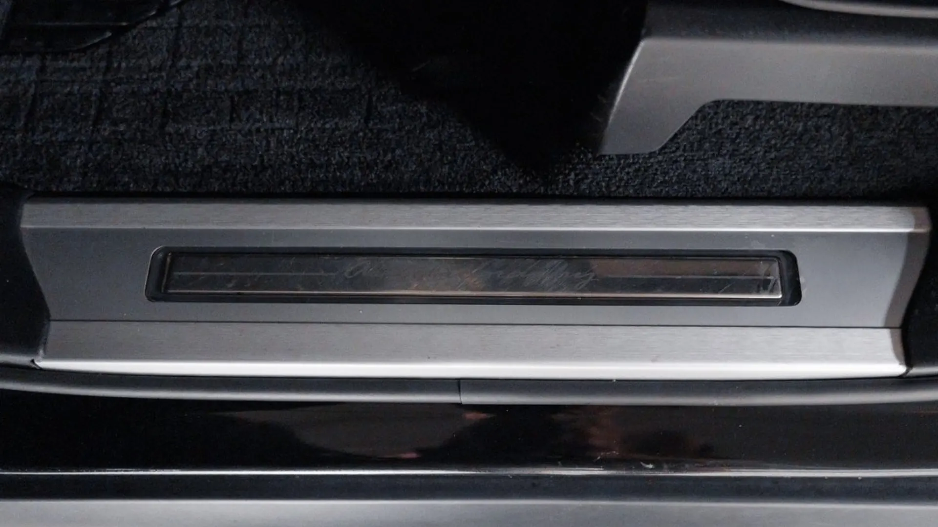 Land Rover Range Rover — photo 24