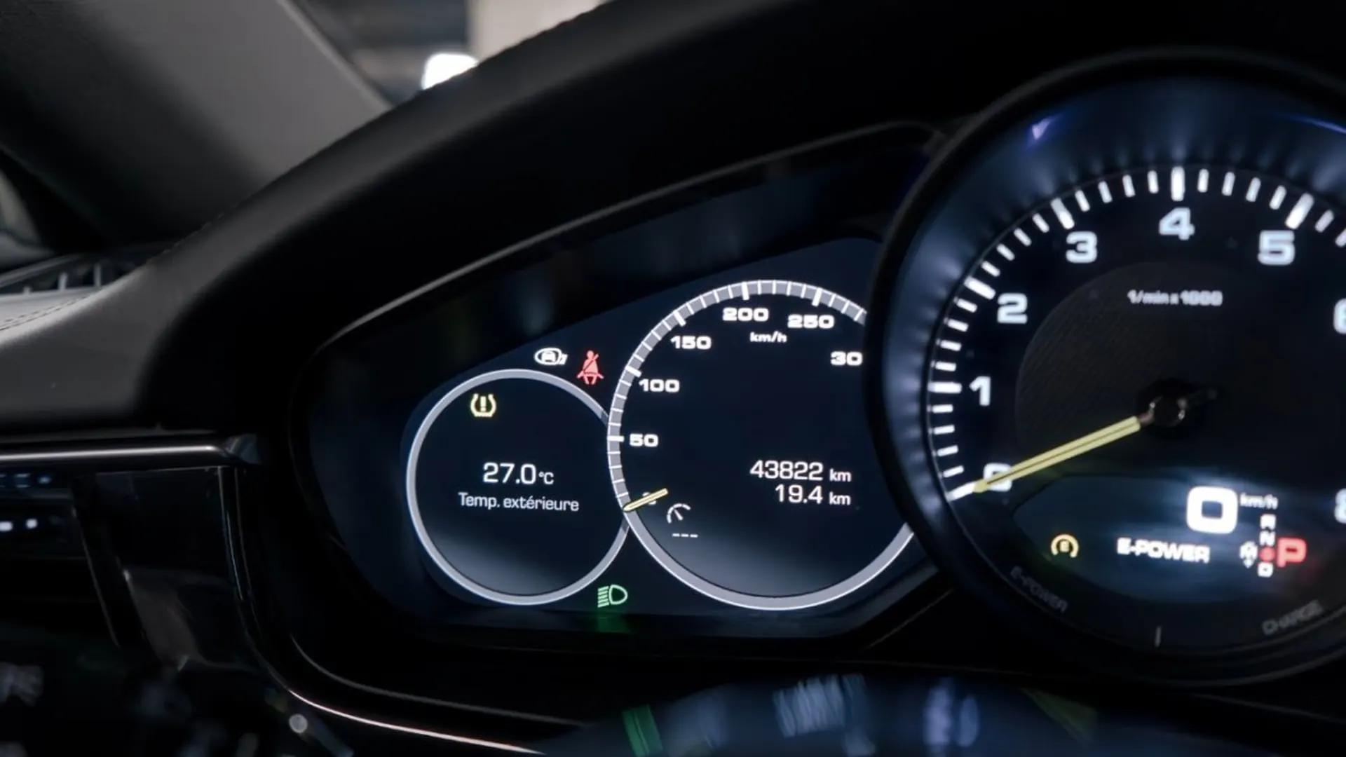Porsche Panamera — photo 44