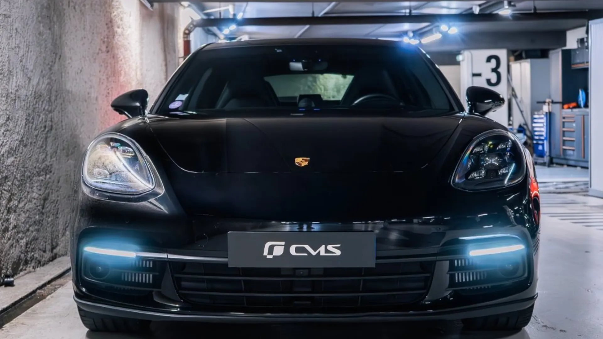 Porsche Panamera — photo 2