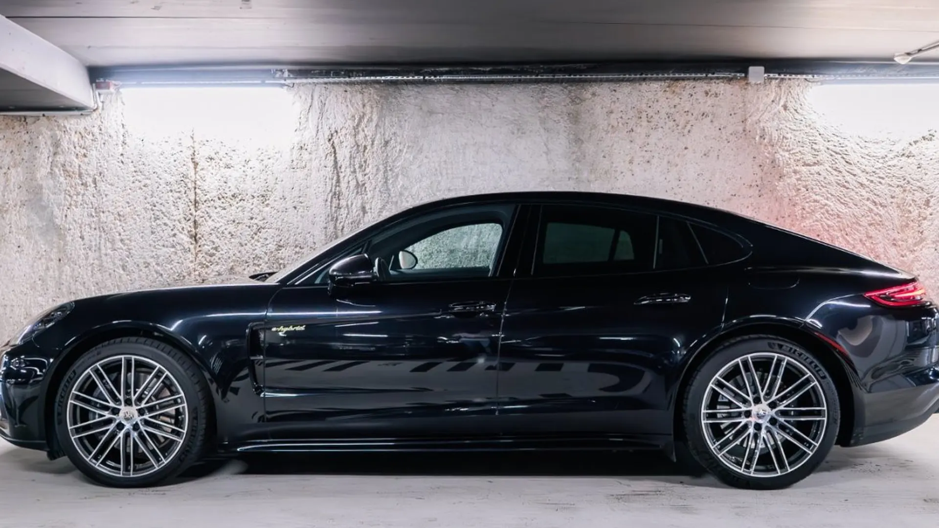 Porsche Panamera — photo 8