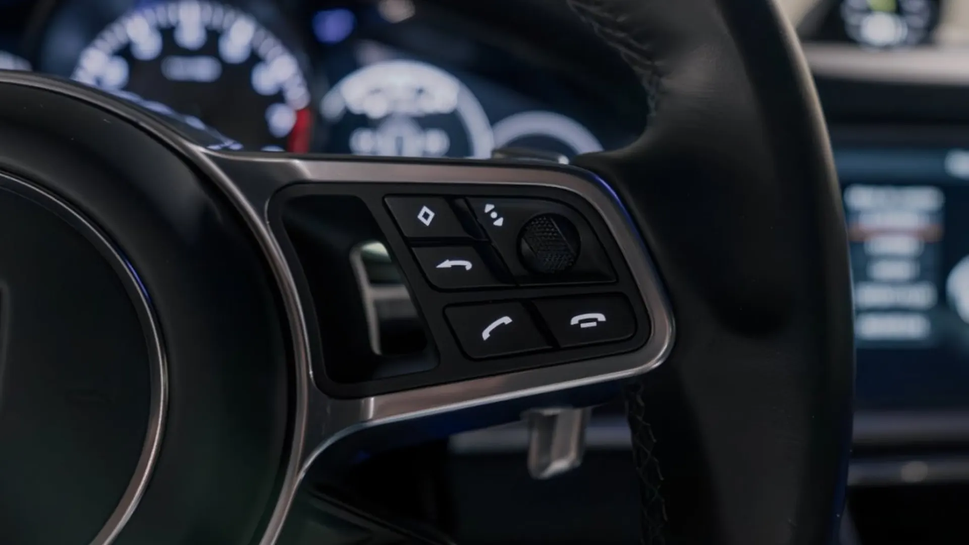 Porsche Panamera — photo 47