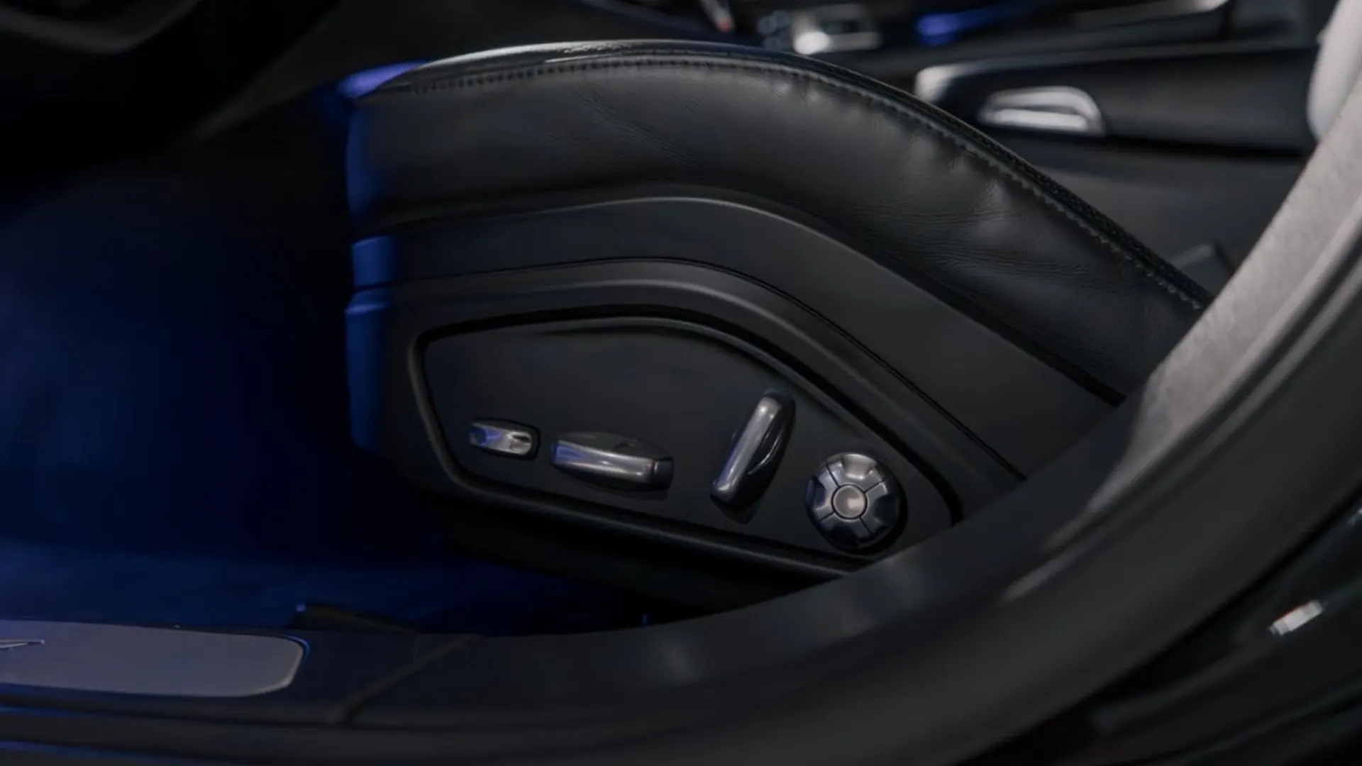 Porsche Panamera — photo 34