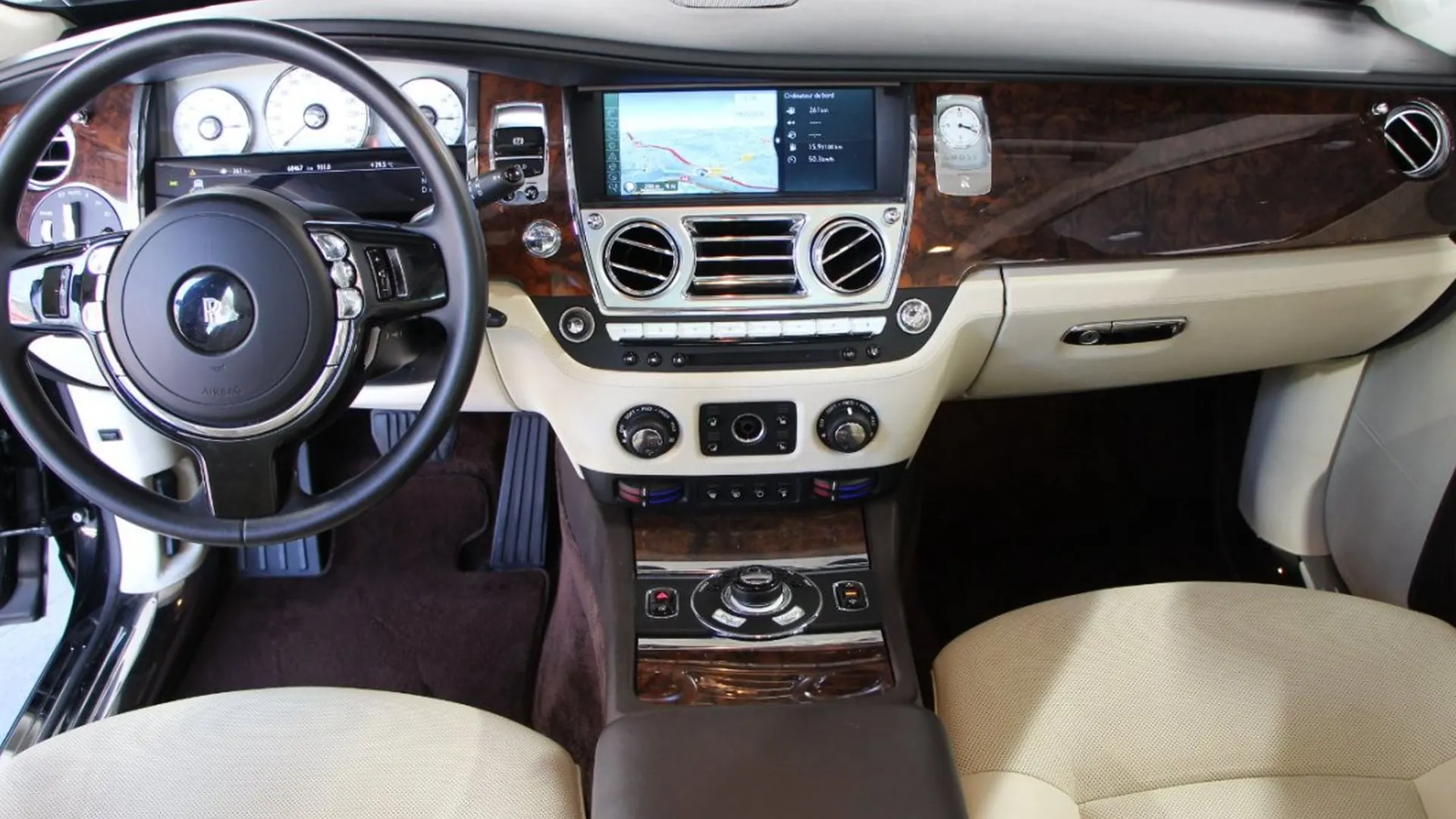 Rolls-Royce Ghost — photo 8