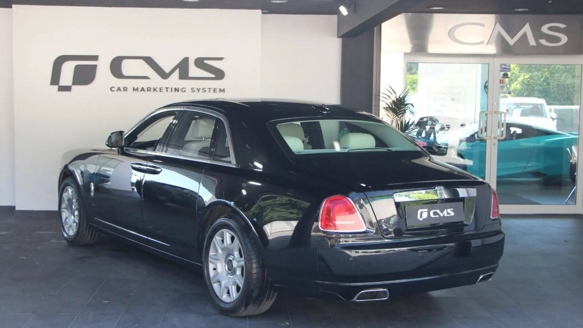 Rolls-Royce Ghost — photo 3