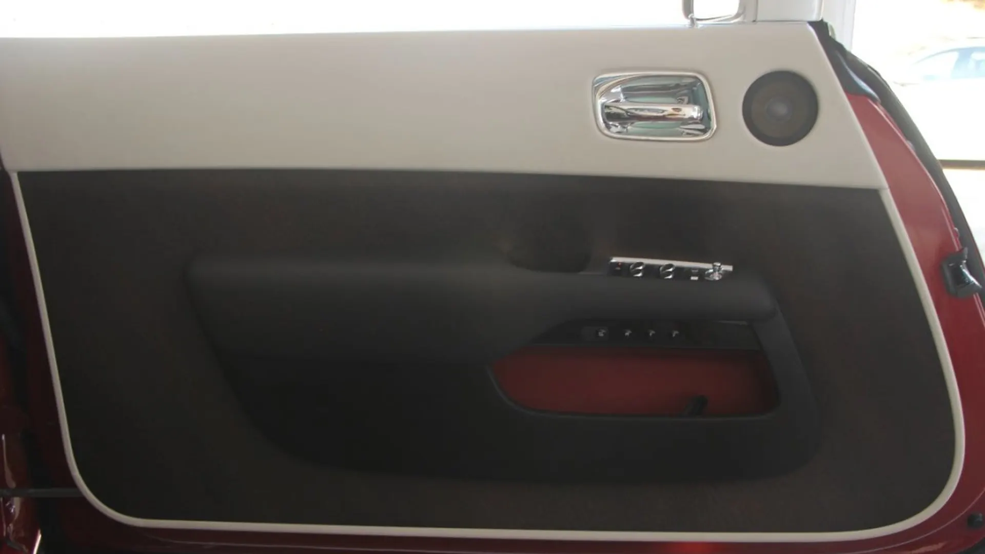 Rolls-Royce Wraith — photo 14