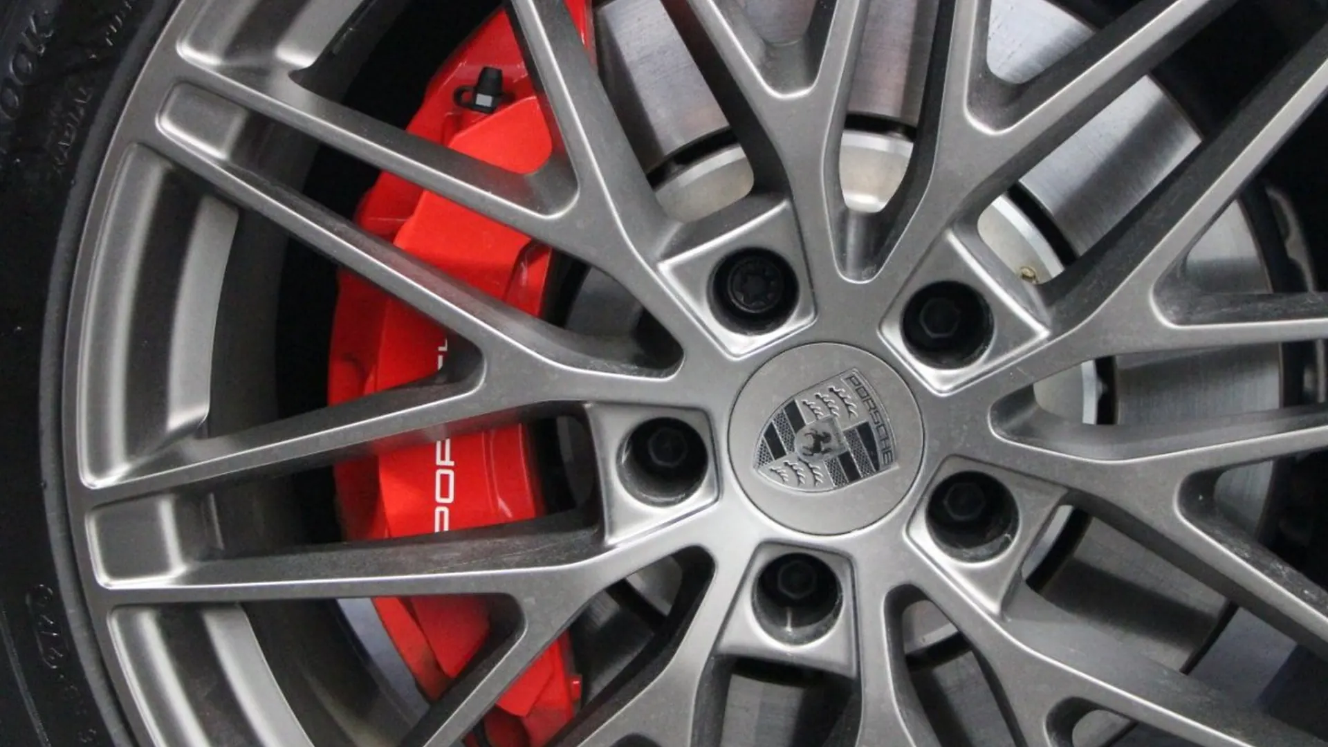 Porsche Macan — photo 6