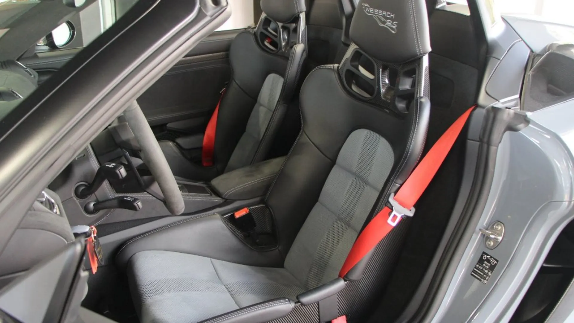 Porsche Boxster — photo 16