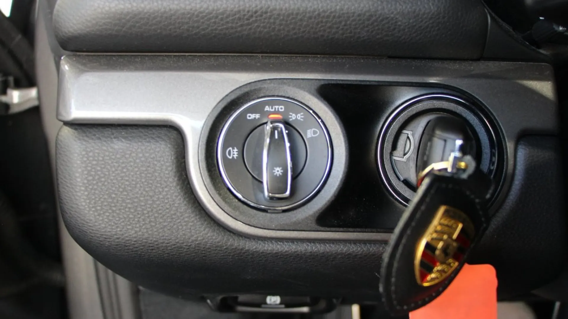 Porsche Boxster — photo 18