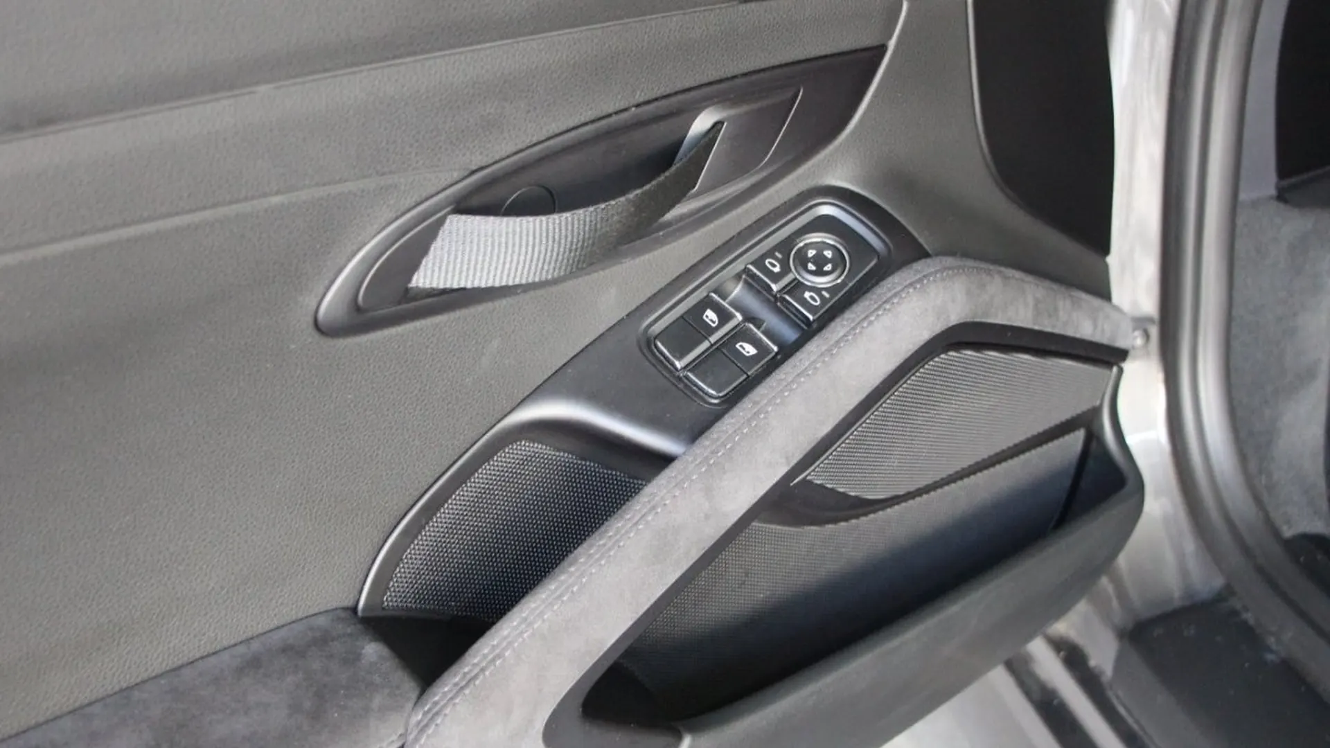 Porsche Boxster — photo 12