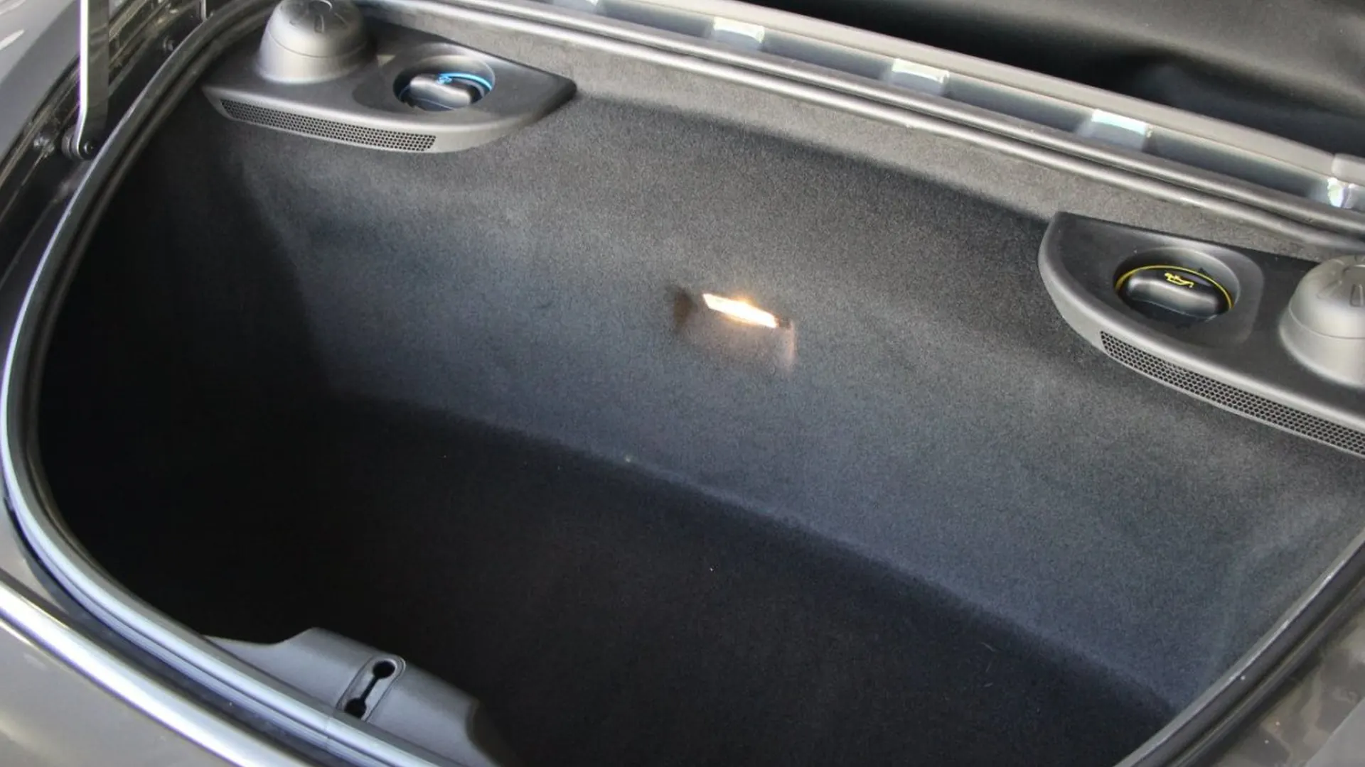 Porsche Boxster — photo 24