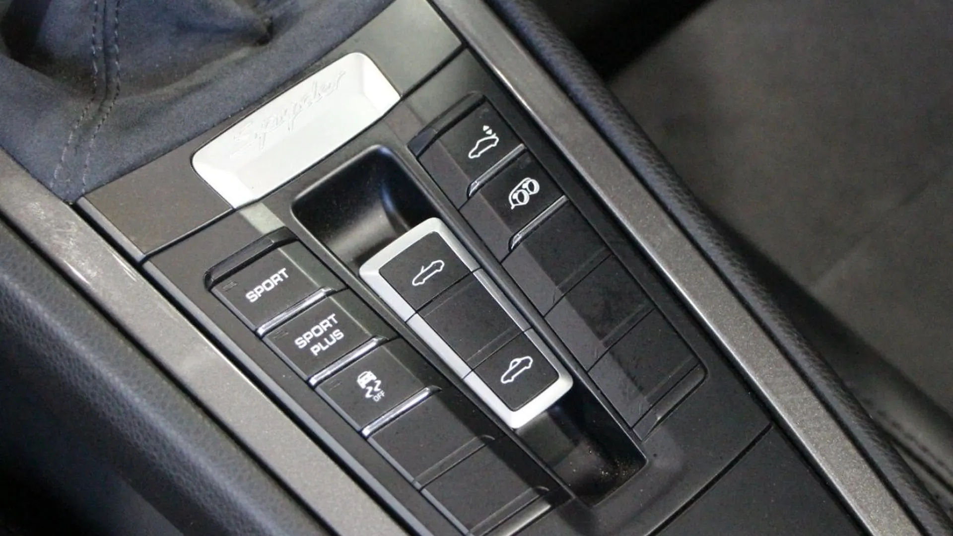 Porsche Boxster — photo 16