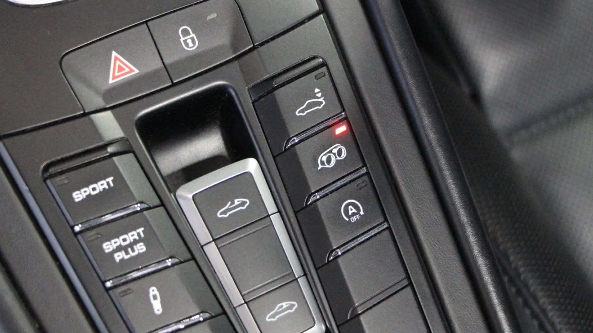 Porsche 911 — photo 19