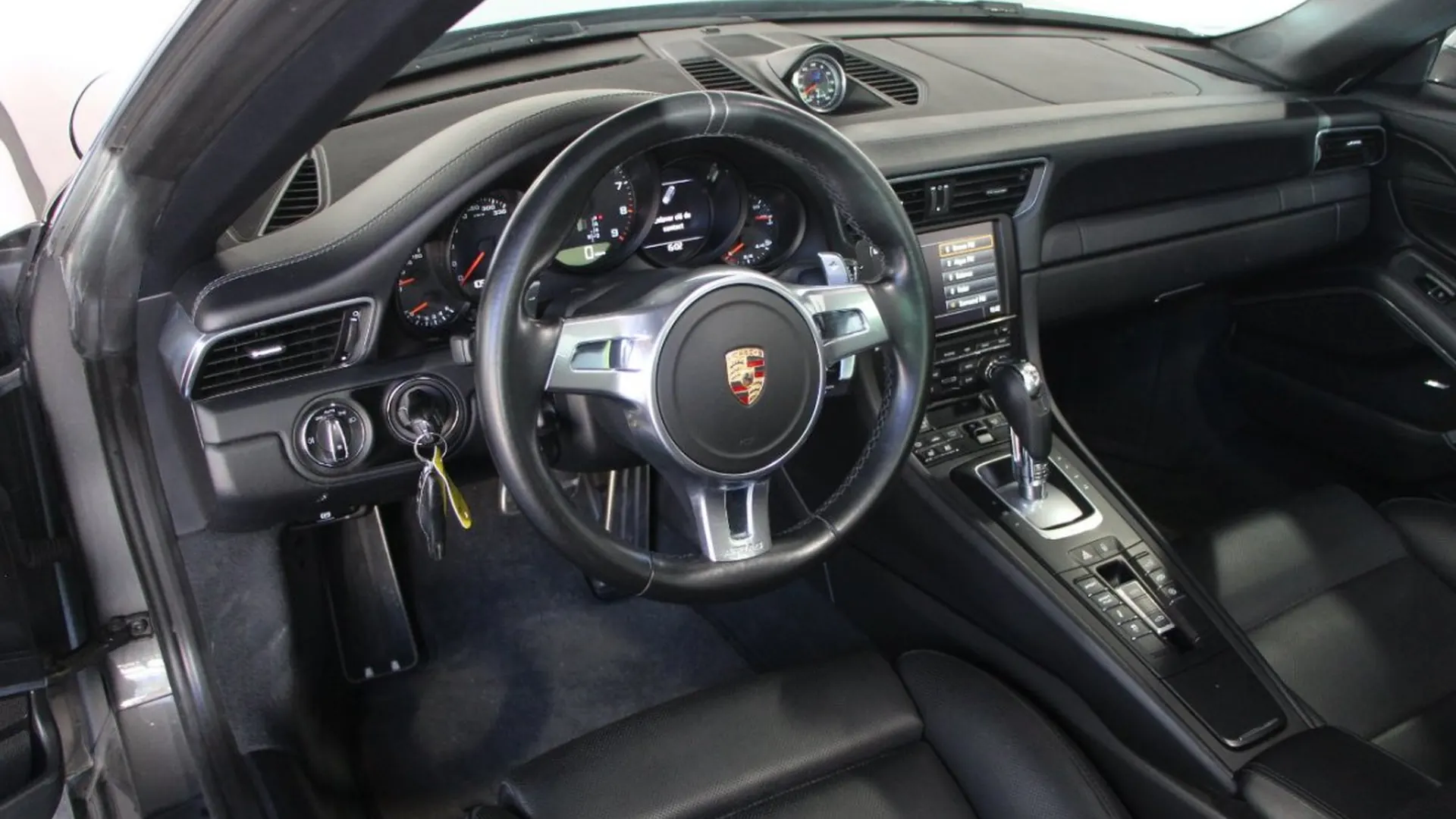 Porsche 911 — photo 7