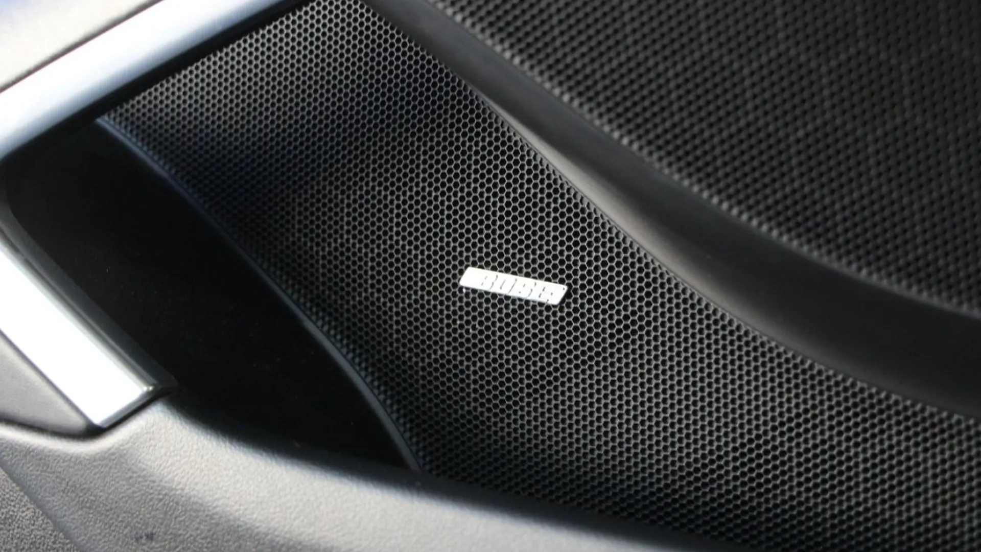 Porsche 911 — photo 25