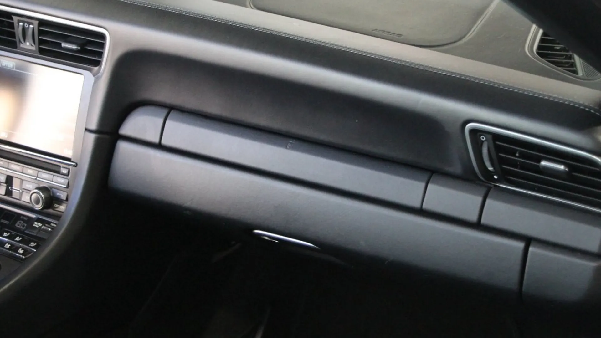 Porsche 911 — photo 13