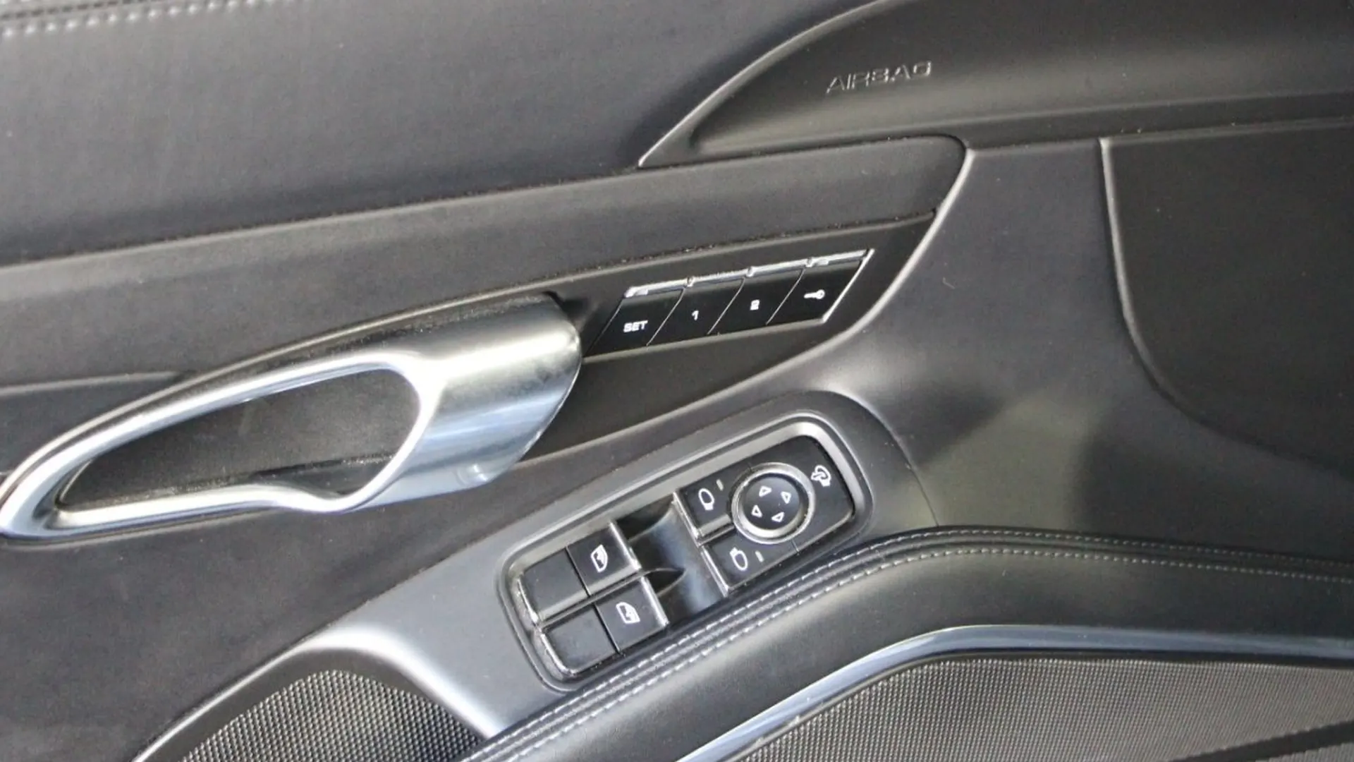 Porsche 911 — photo 14