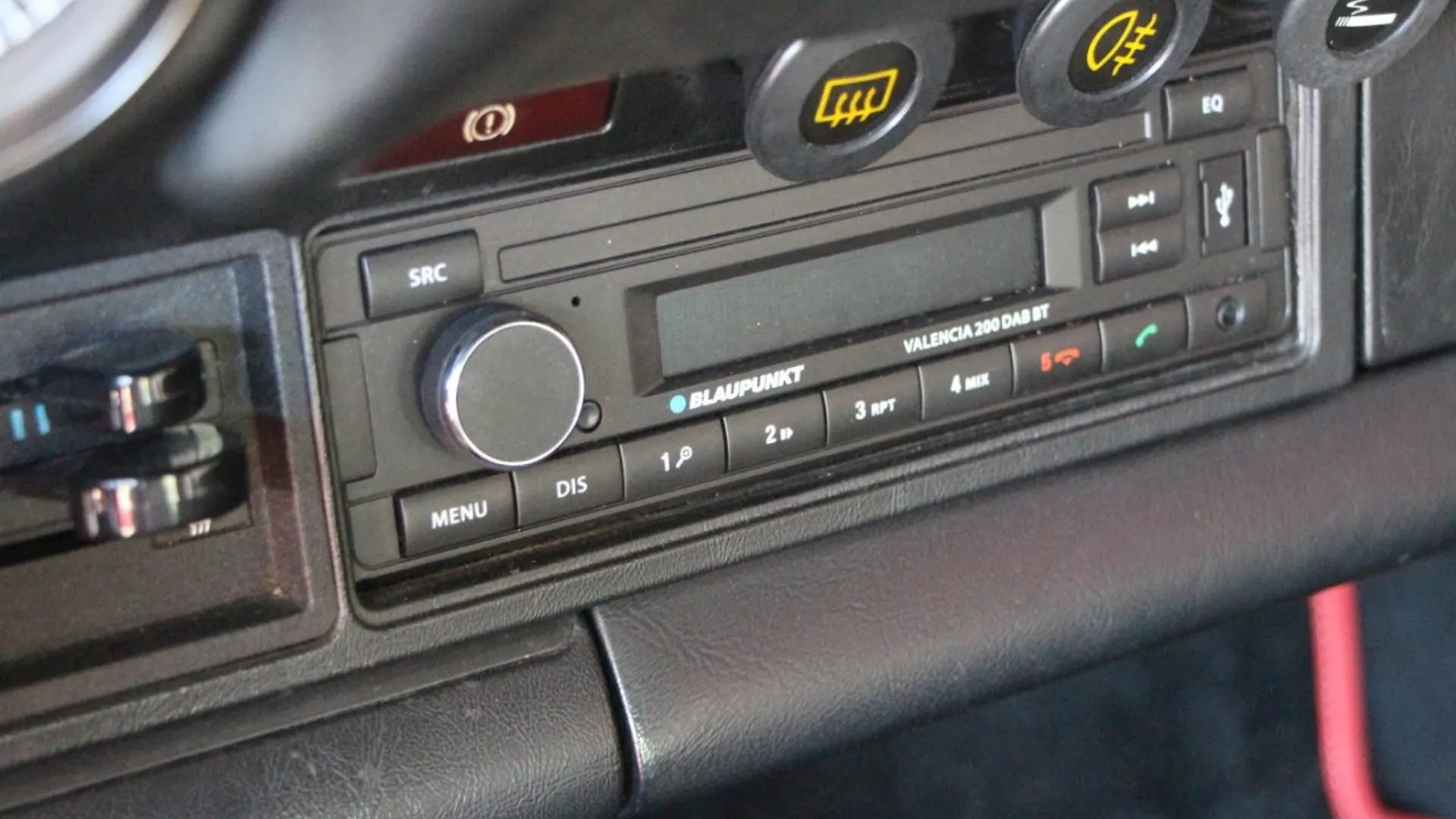 Porsche 911 — photo 19
