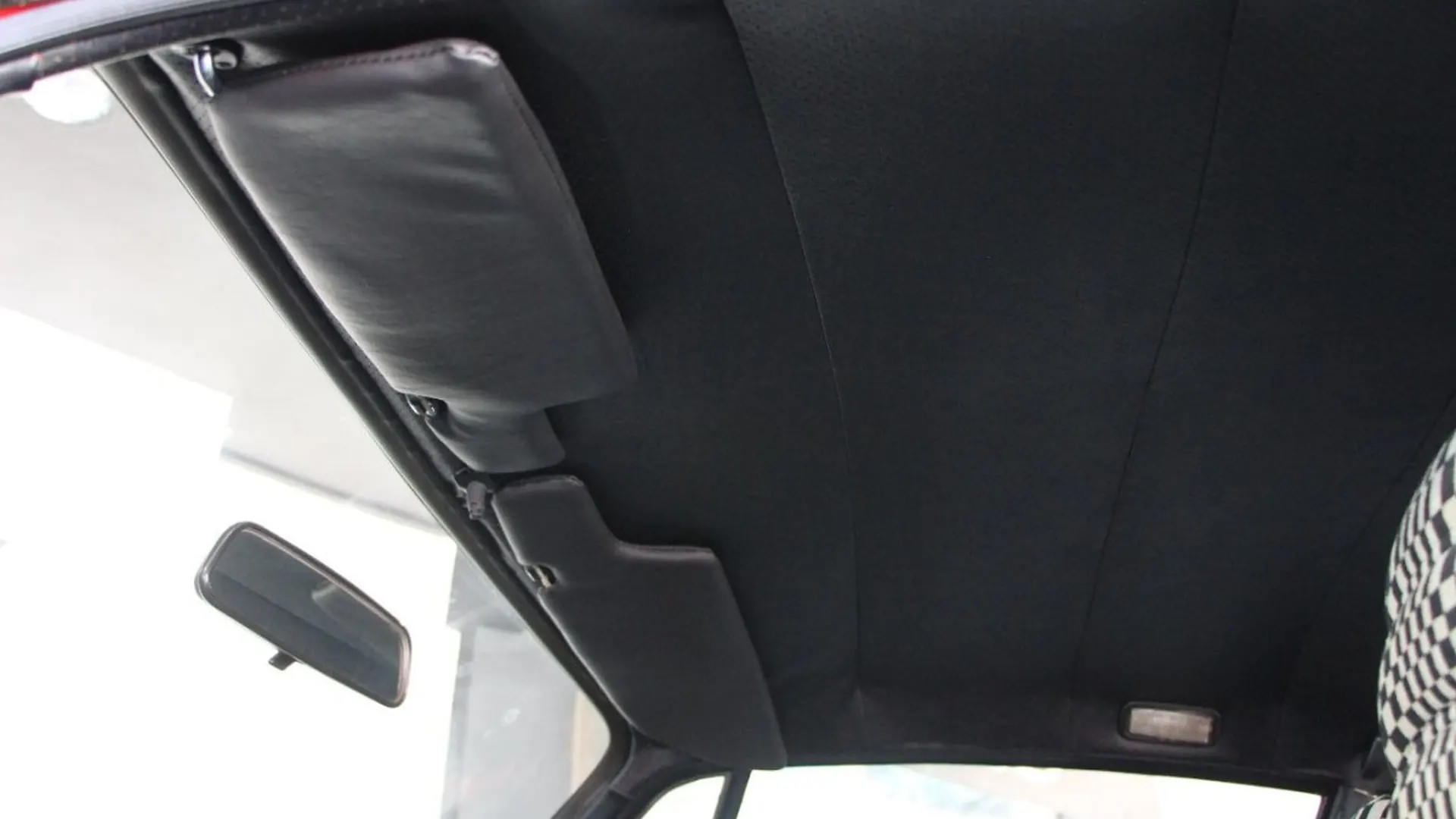 Porsche 911 — photo 22