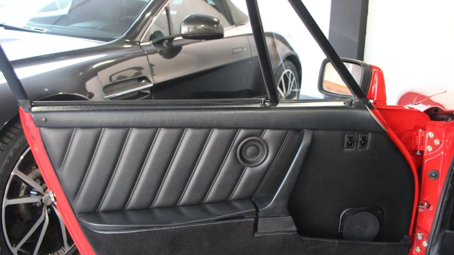Porsche 911 — photo 14