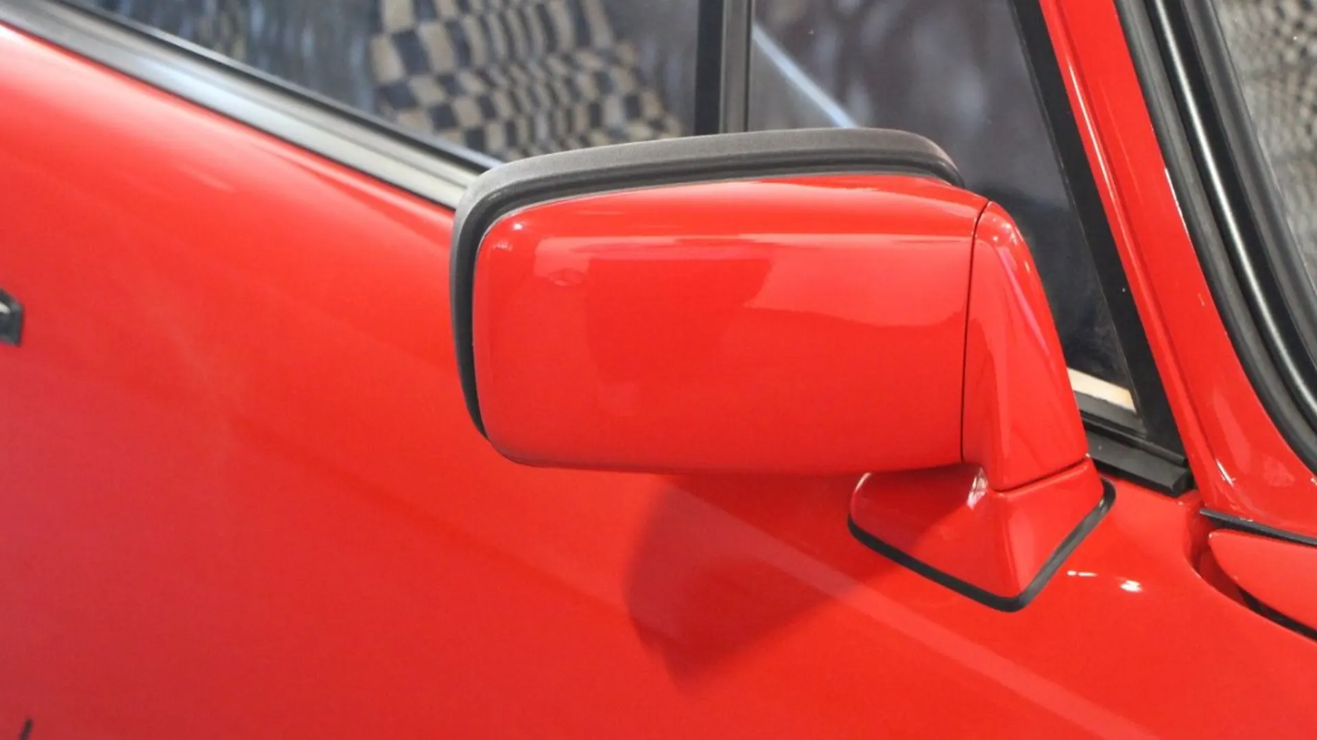 Porsche 911 — photo 25