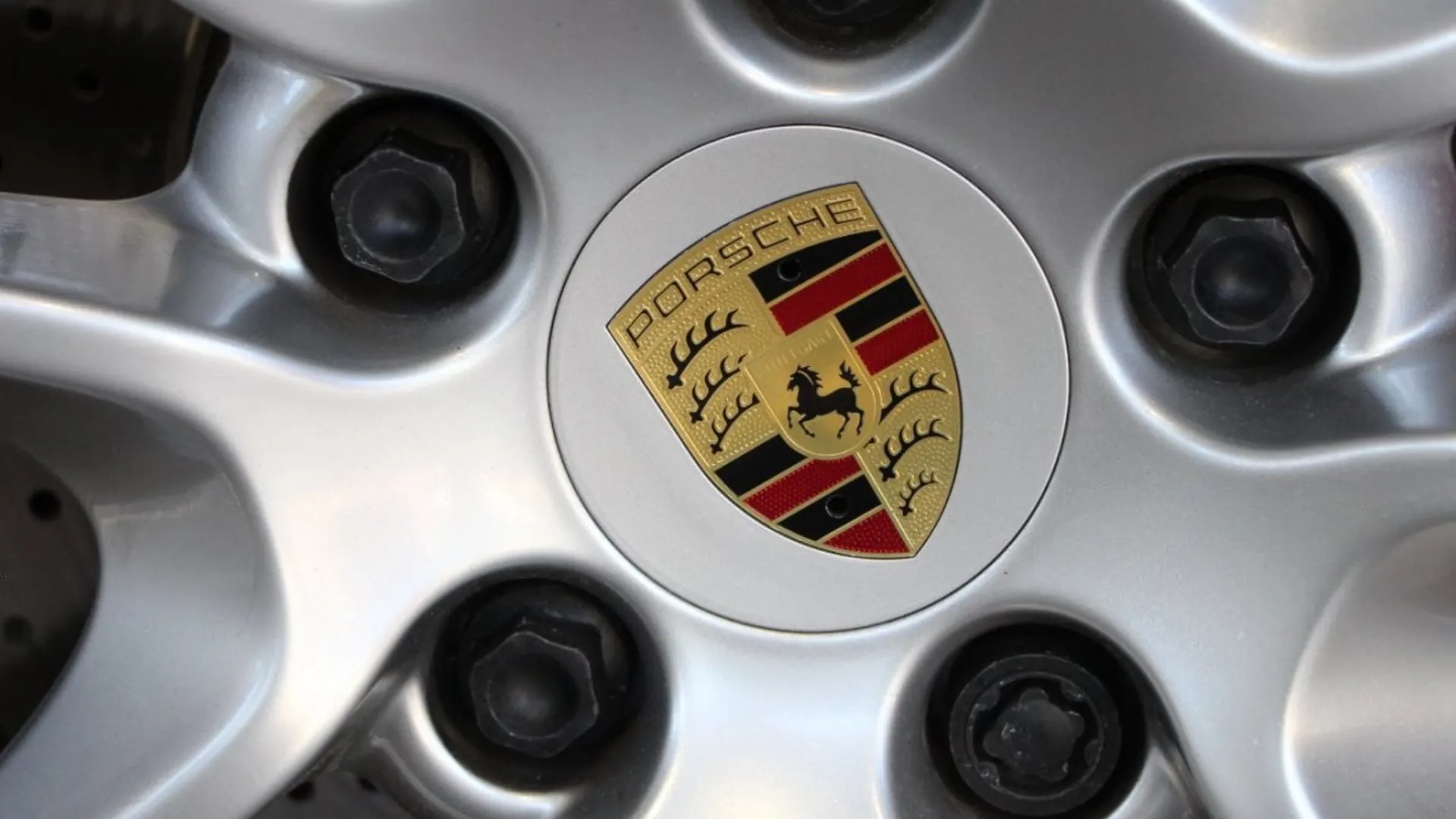 Porsche 911 — photo 28