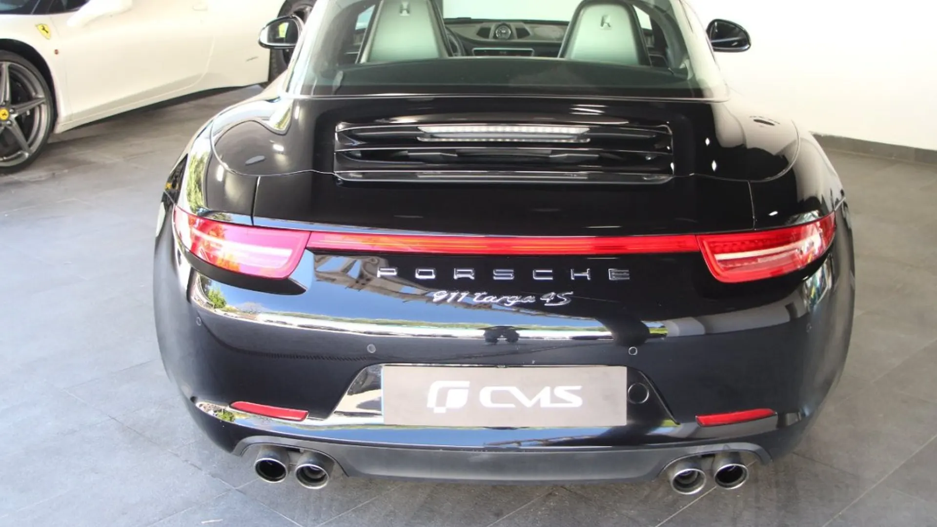 Porsche 911 — photo 7