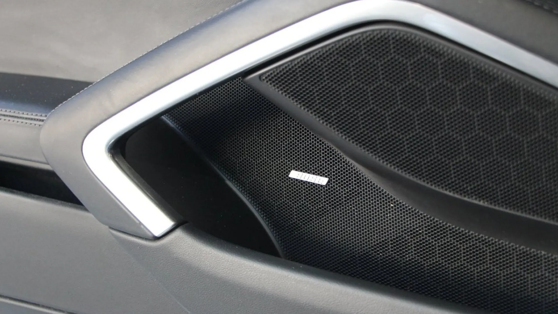 Porsche 911 — photo 16