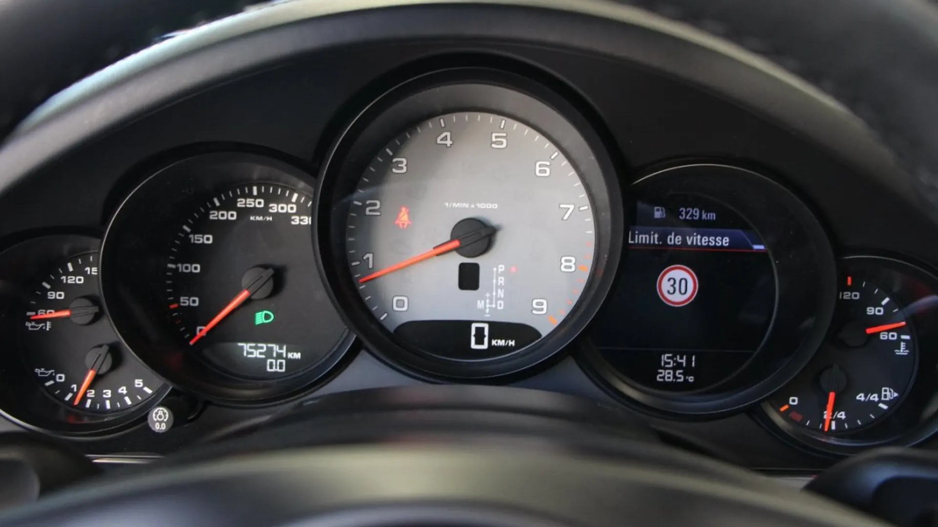 Porsche 911 — photo 20
