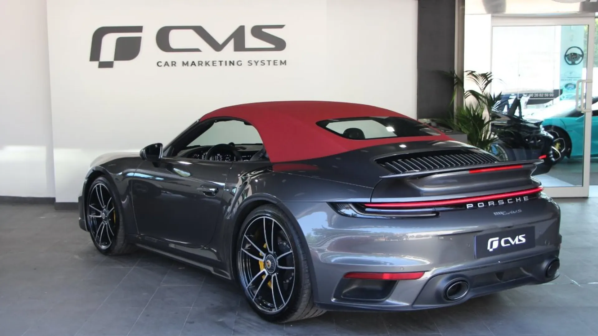 Porsche 911 — photo 26