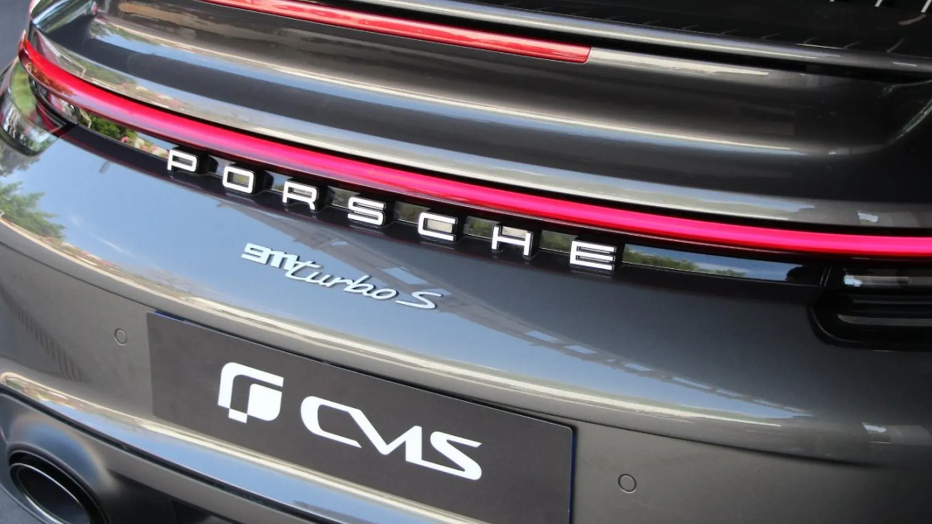 Porsche 911 — photo 8