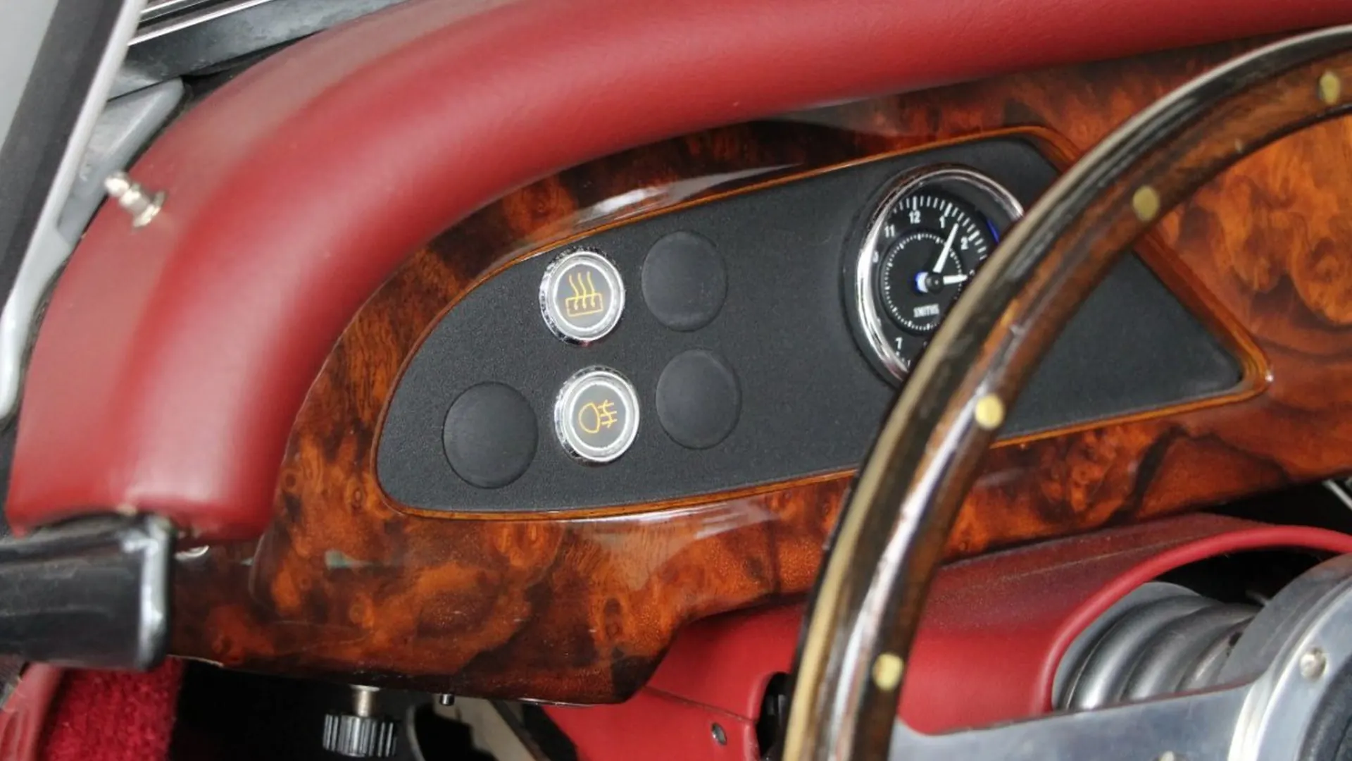 Morgan Roadster — photo 18