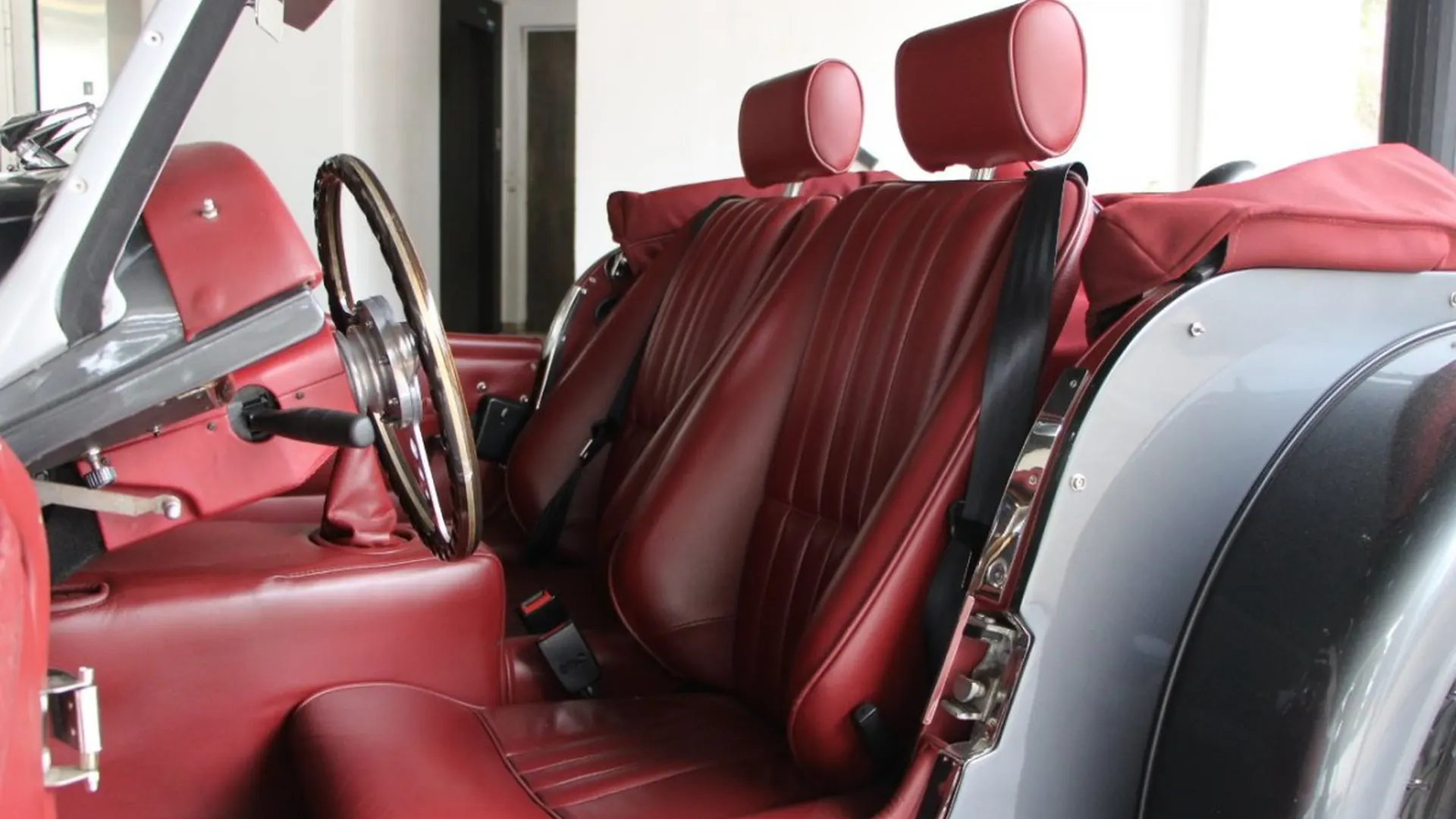 Morgan Roadster — photo 10
