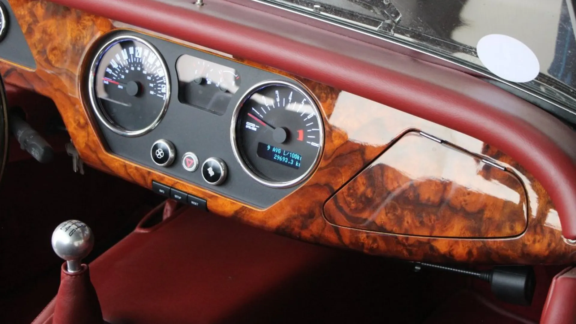Morgan Roadster — photo 16